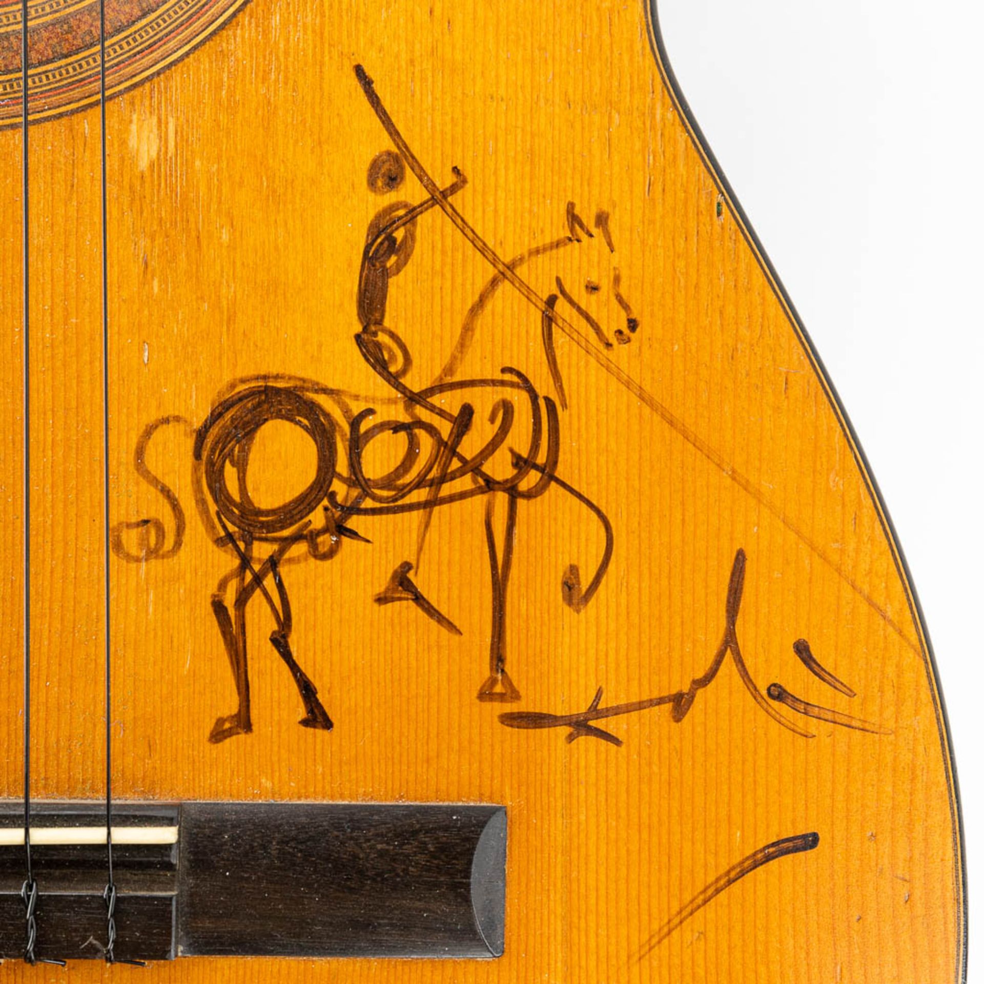 Salvador DALI (1904-1989) a signed guitar dated 1971. (H:99cm) - Image 15 of 42