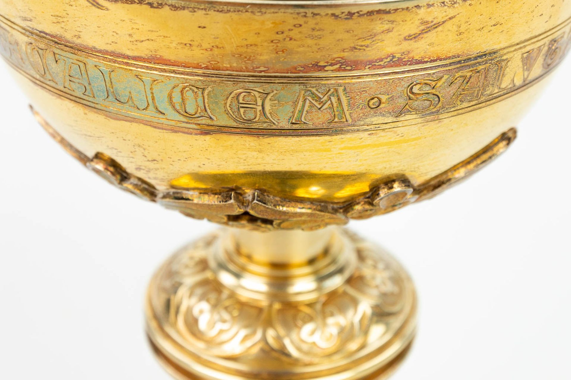 A neoroman chalice made of silver with images of holy figurines. (H:20cm) - Image 20 of 23