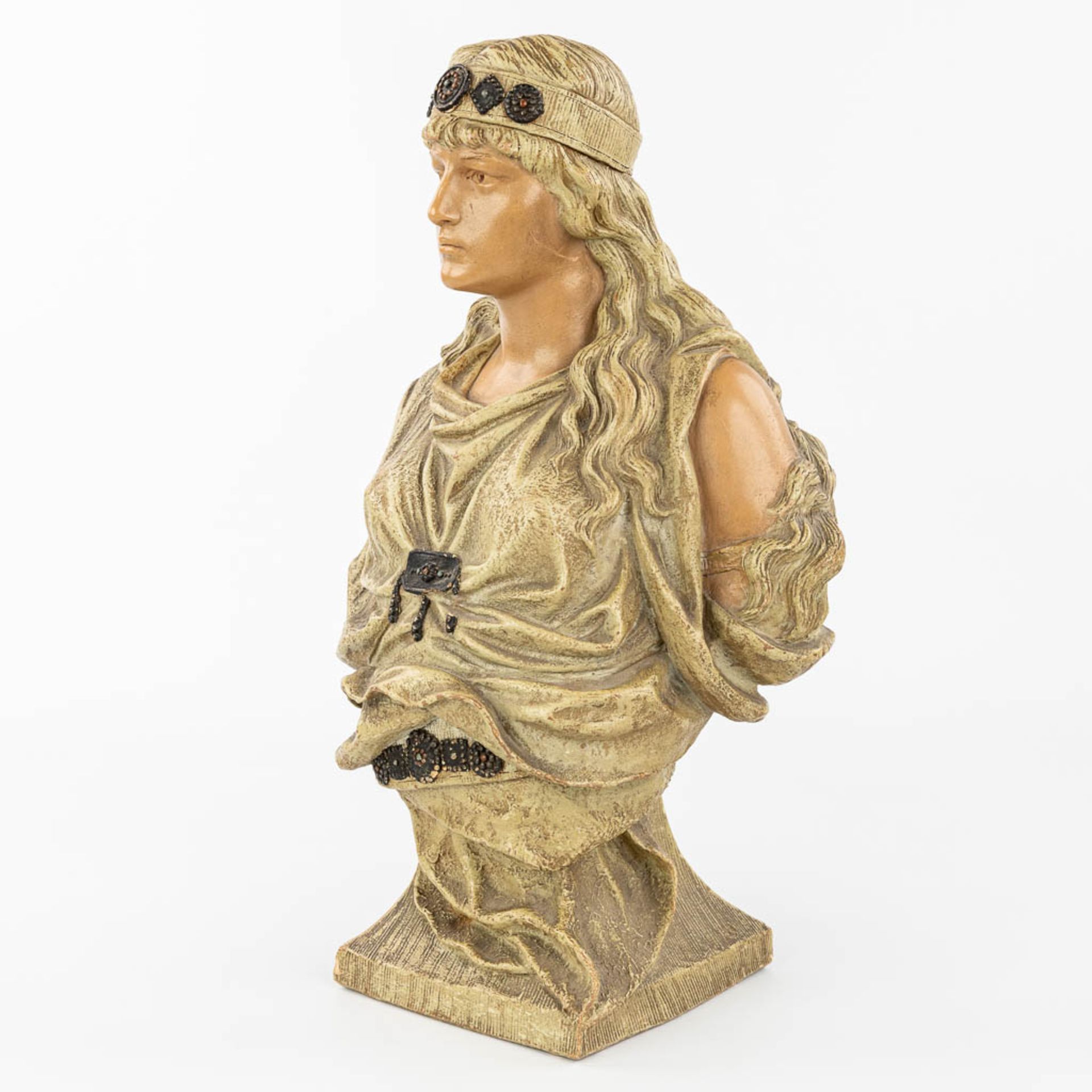 E. TELL (XIX-XX) and Friedrich GOLDSCHEIDER (1845-1897) 'Judith' a buste made of terracotta, for Gol - Image 12 of 14