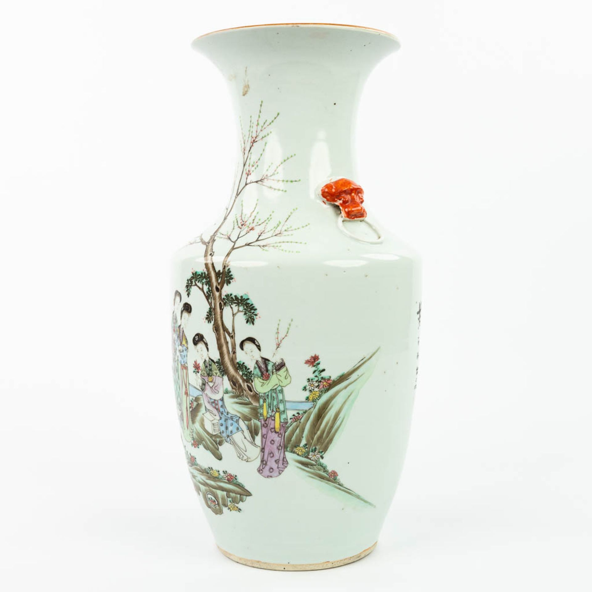 A Chinese vase made of porcelain and decorated with ladies and calligraphy. (H:43cm) - Image 6 of 16