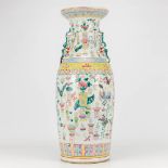 A Chinese vase made of porcelain and decorated with 100 antiquities. (H:58cm)