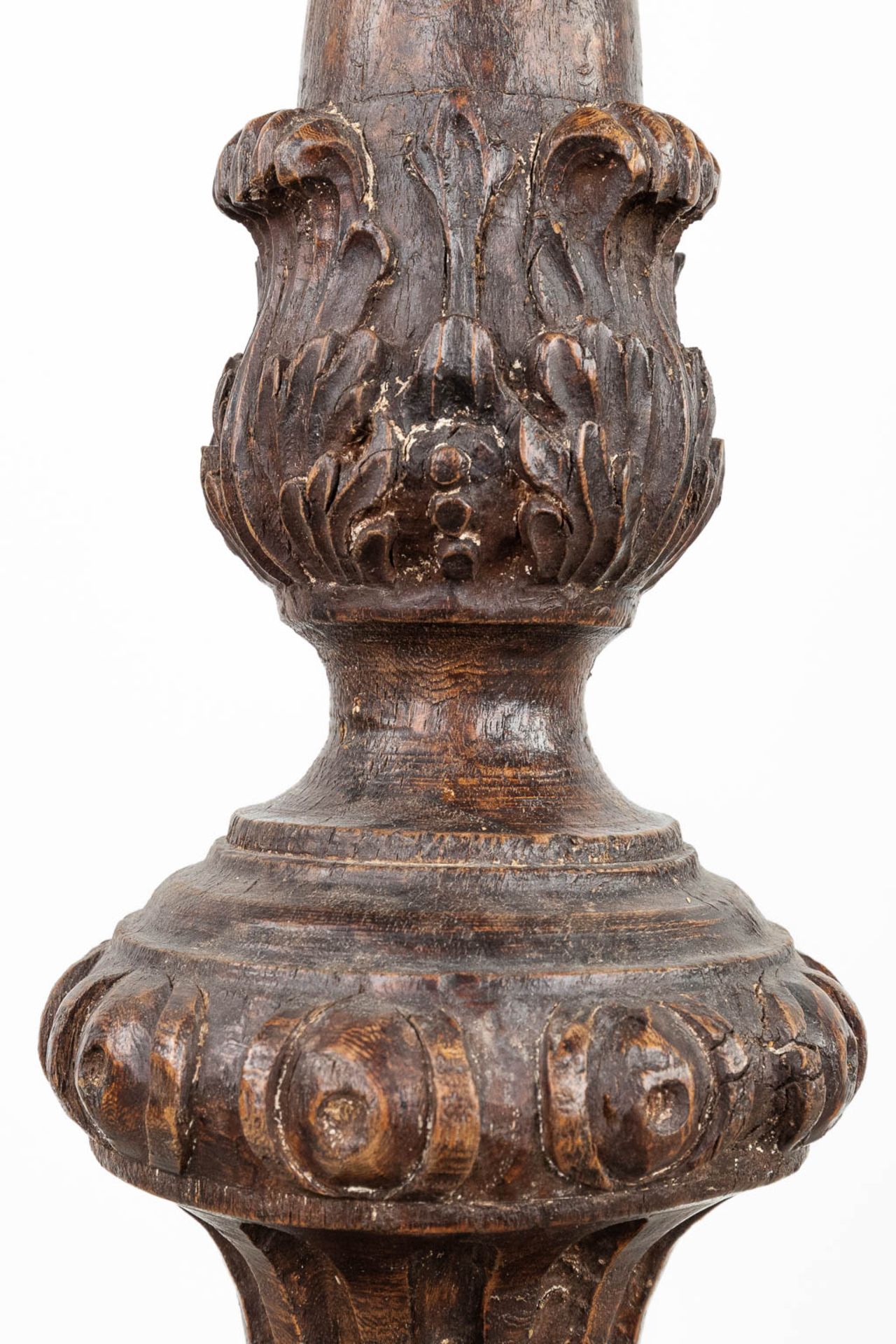An antique wood sculptured base of a candlestick, around 1800. (H:102cm) - Image 6 of 9