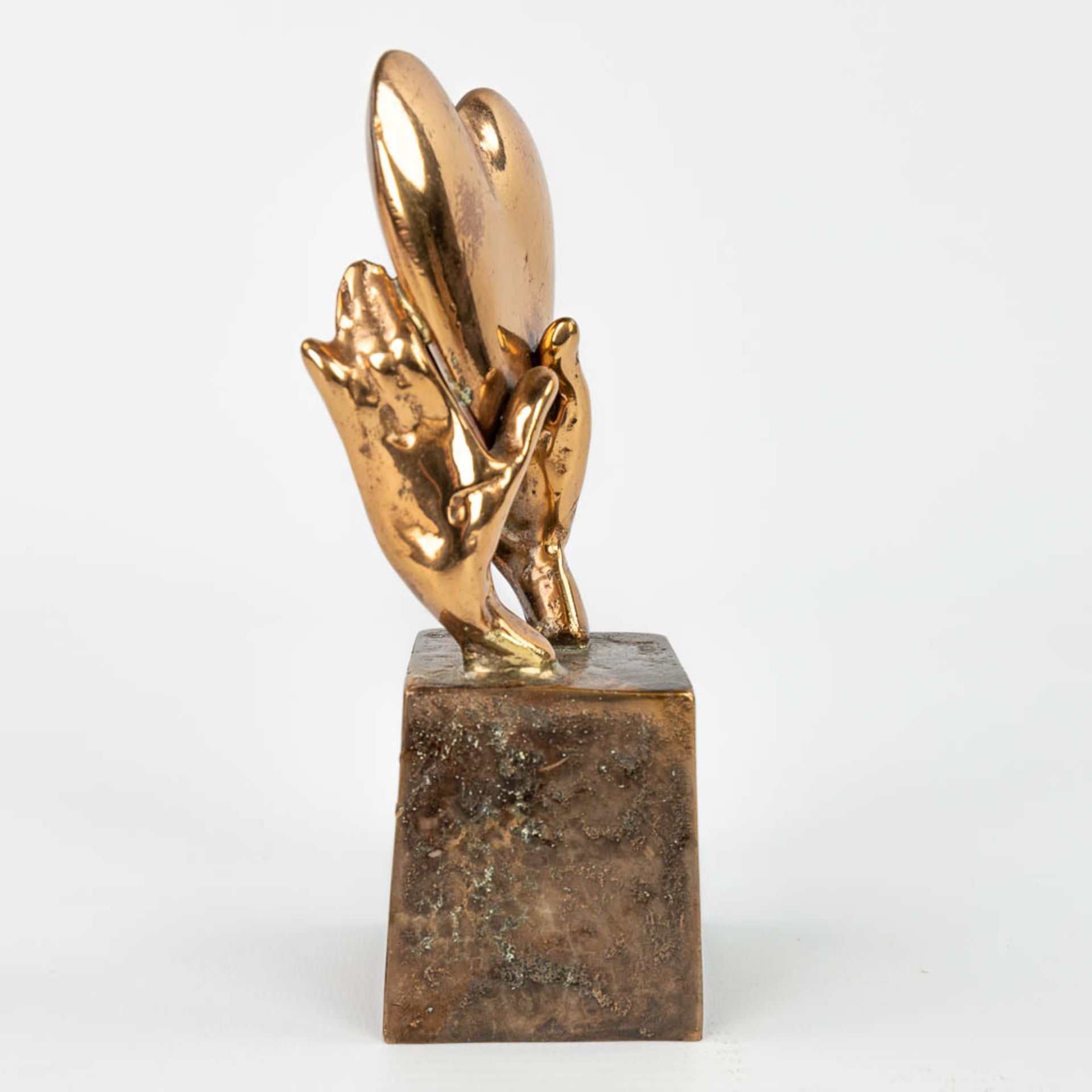 A collection of 2 modern artworks made of bronze. Christia Puell for PAOR S.A. &ÊYves LOHE. (H:34cm) - Image 16 of 19