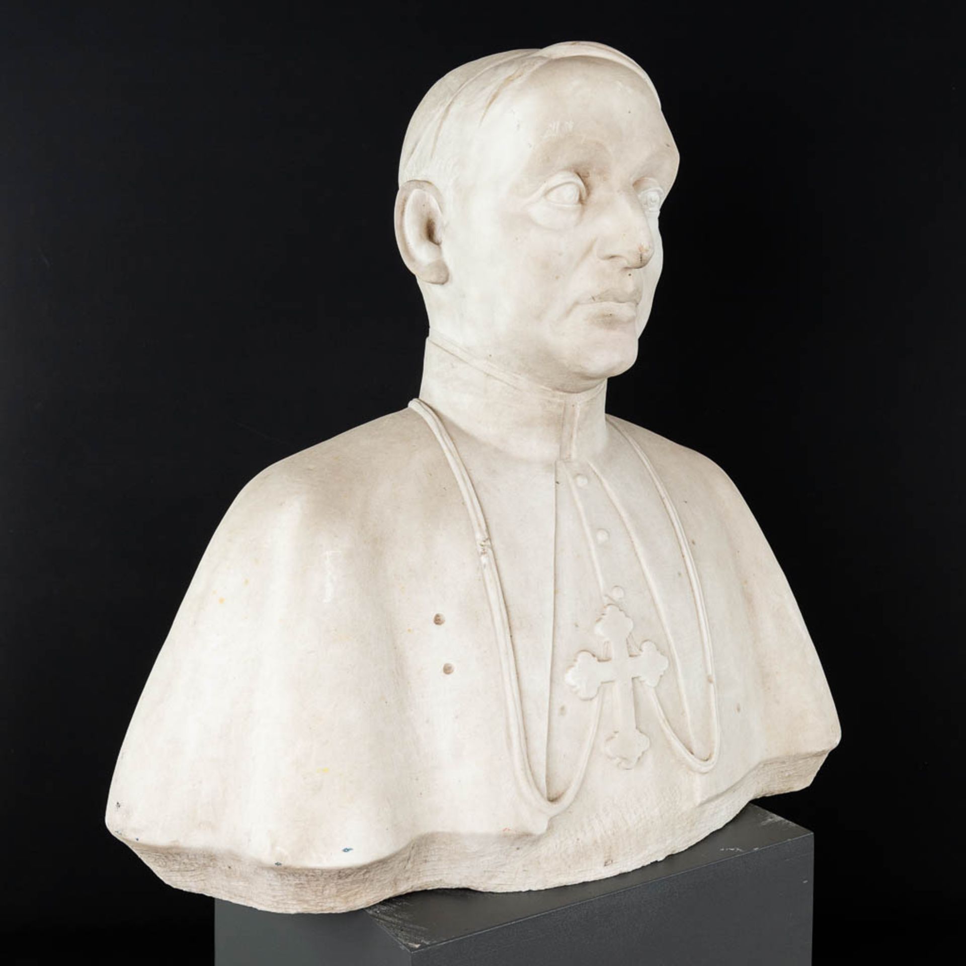 André FONTAINE (XIX-XX) 'Buste of a Cardinal' a statue made of sculptured Carrara marble. (H:60cm) - Image 10 of 10