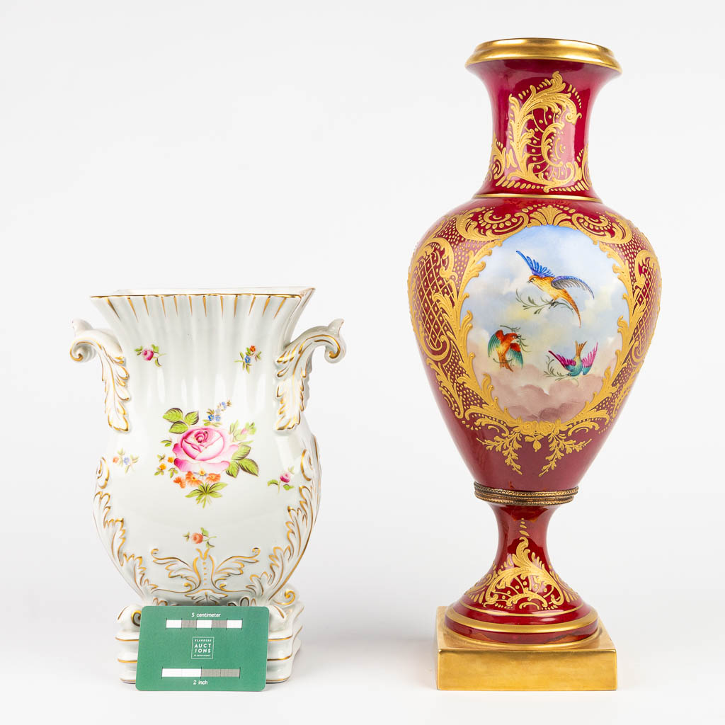 A collection of 2 vases made by Herend in Hungary and Limoges in France. (H:44cm) - Image 11 of 12