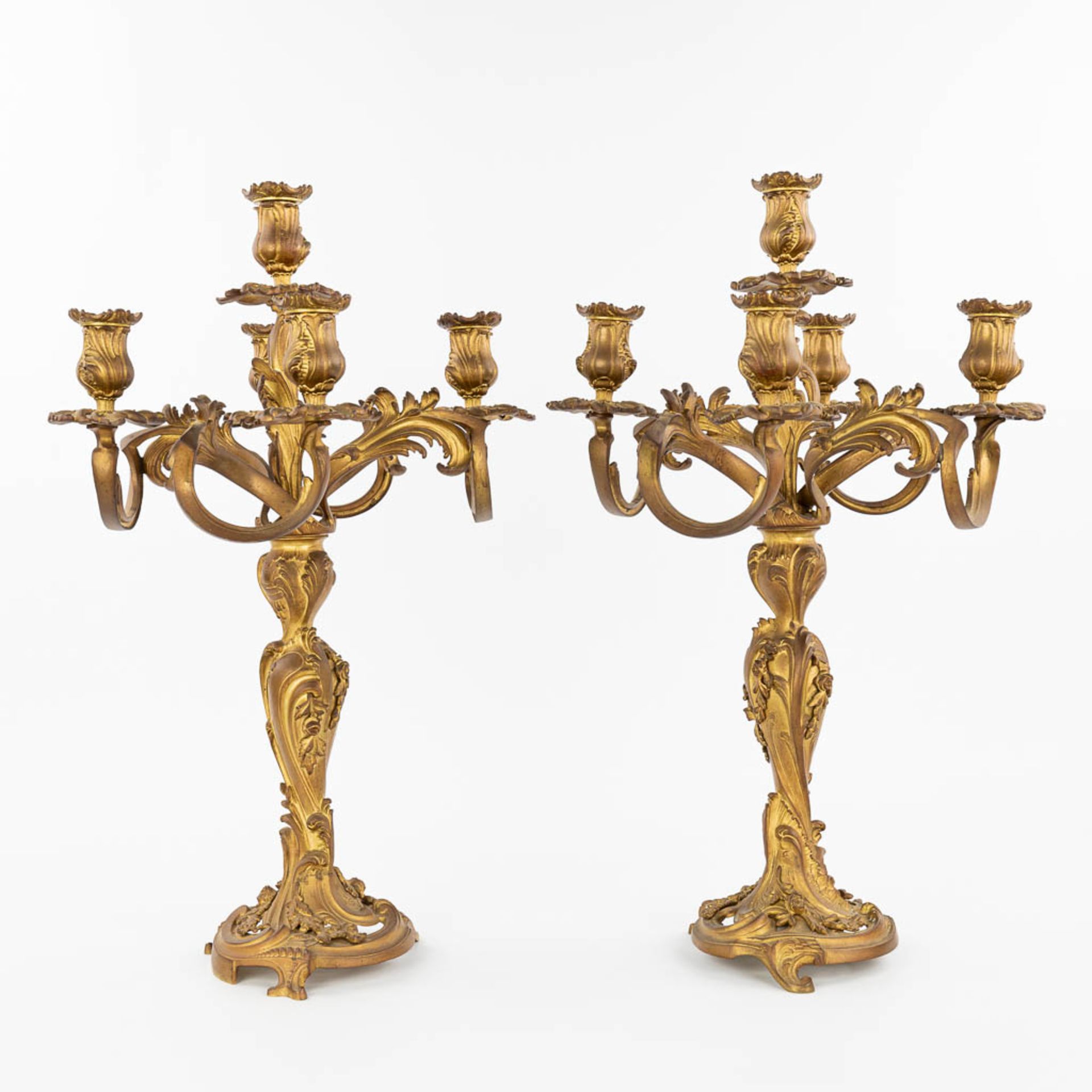 A pair of candelabra made of gilt bronze in Rococo style. (H:58cm) - Image 3 of 10