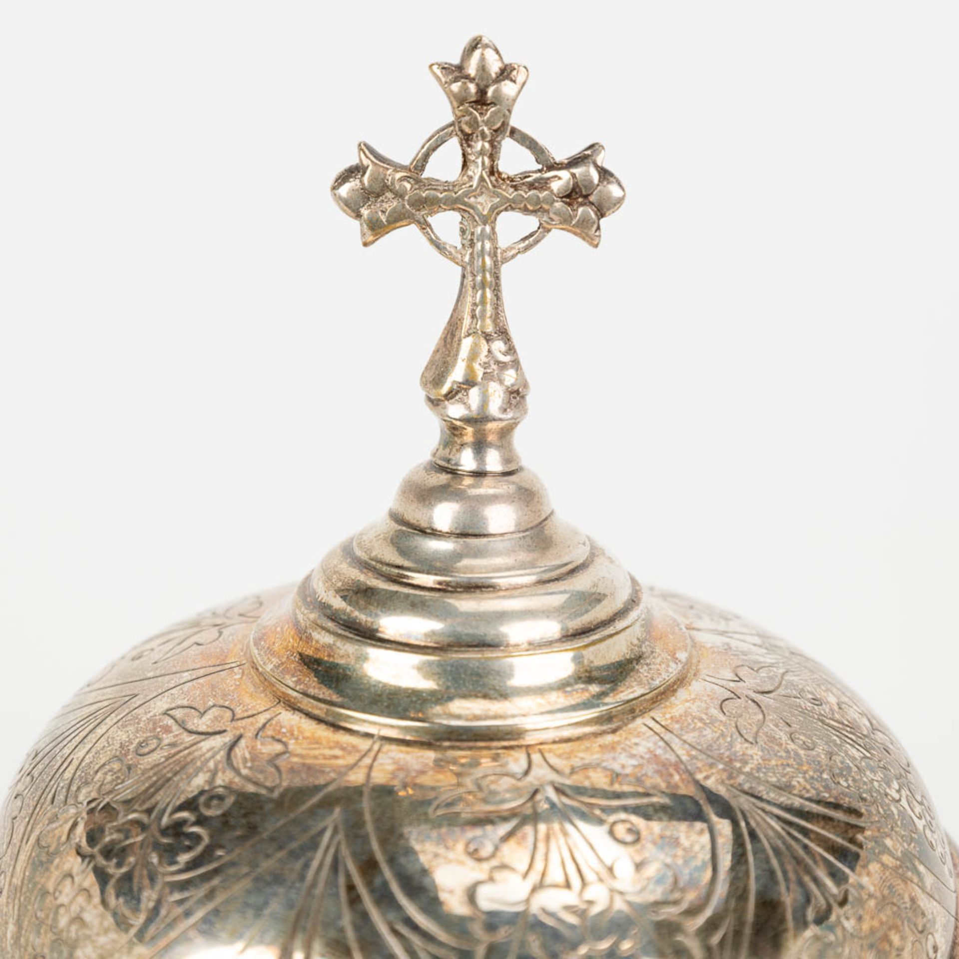 A collection of 2 silver-plated ciboria, gothic revival. (H:28cm) - Image 8 of 13