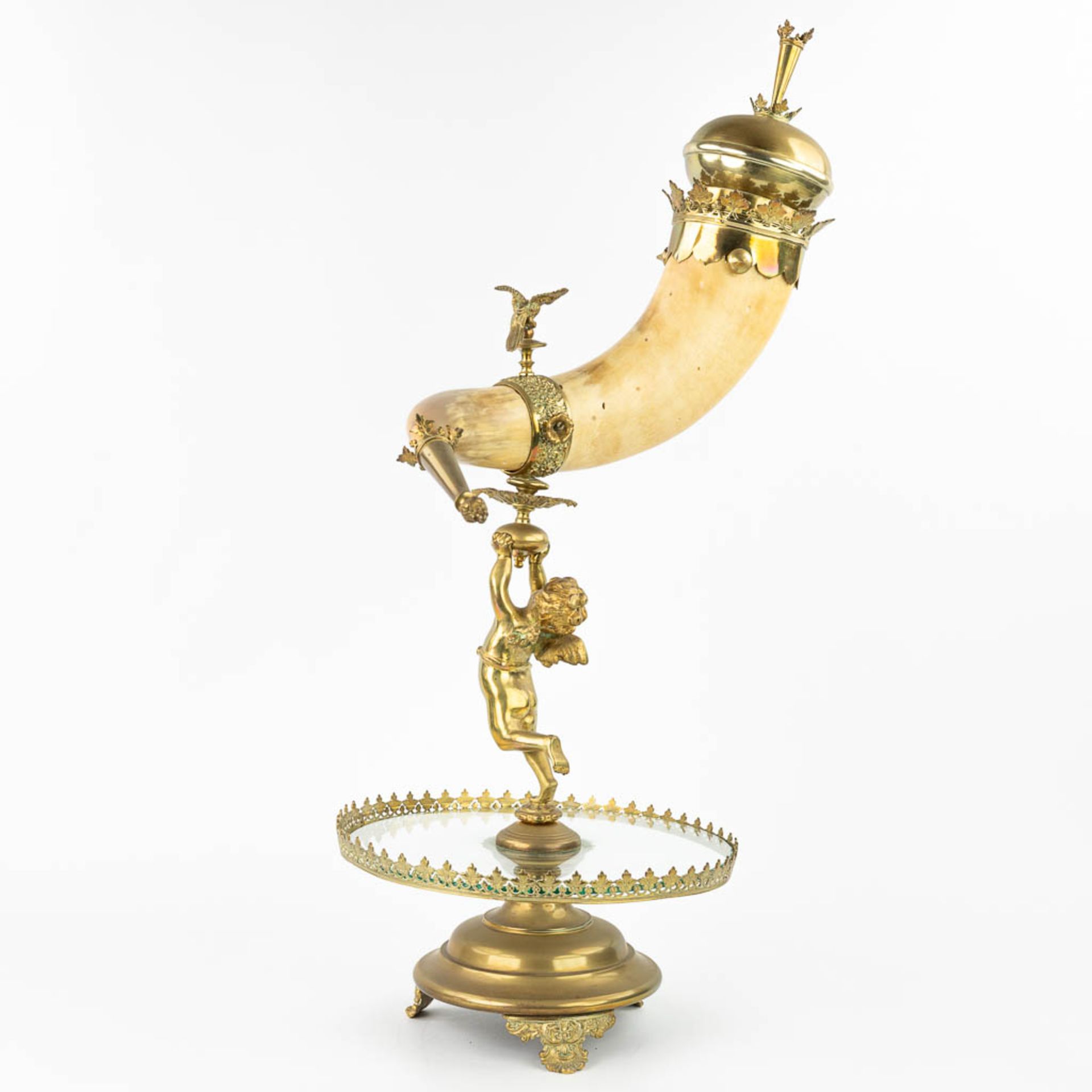 An antique Cornucopia 'The Horn of Plenty' finished with brass. The first half of the 20th century.  - Bild 3 aus 18