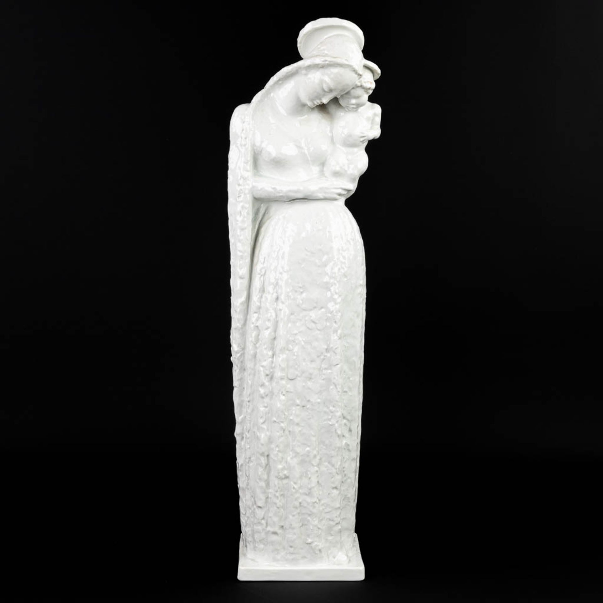 A large porcelain figurine of Madonna with Child marked Rosenthal and made in Germany. (H:71cm)