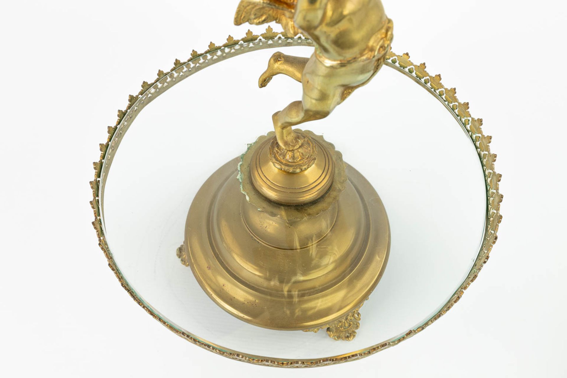 An antique Cornucopia 'The Horn of Plenty' finished with brass. The first half of the 20th century.  - Bild 15 aus 18