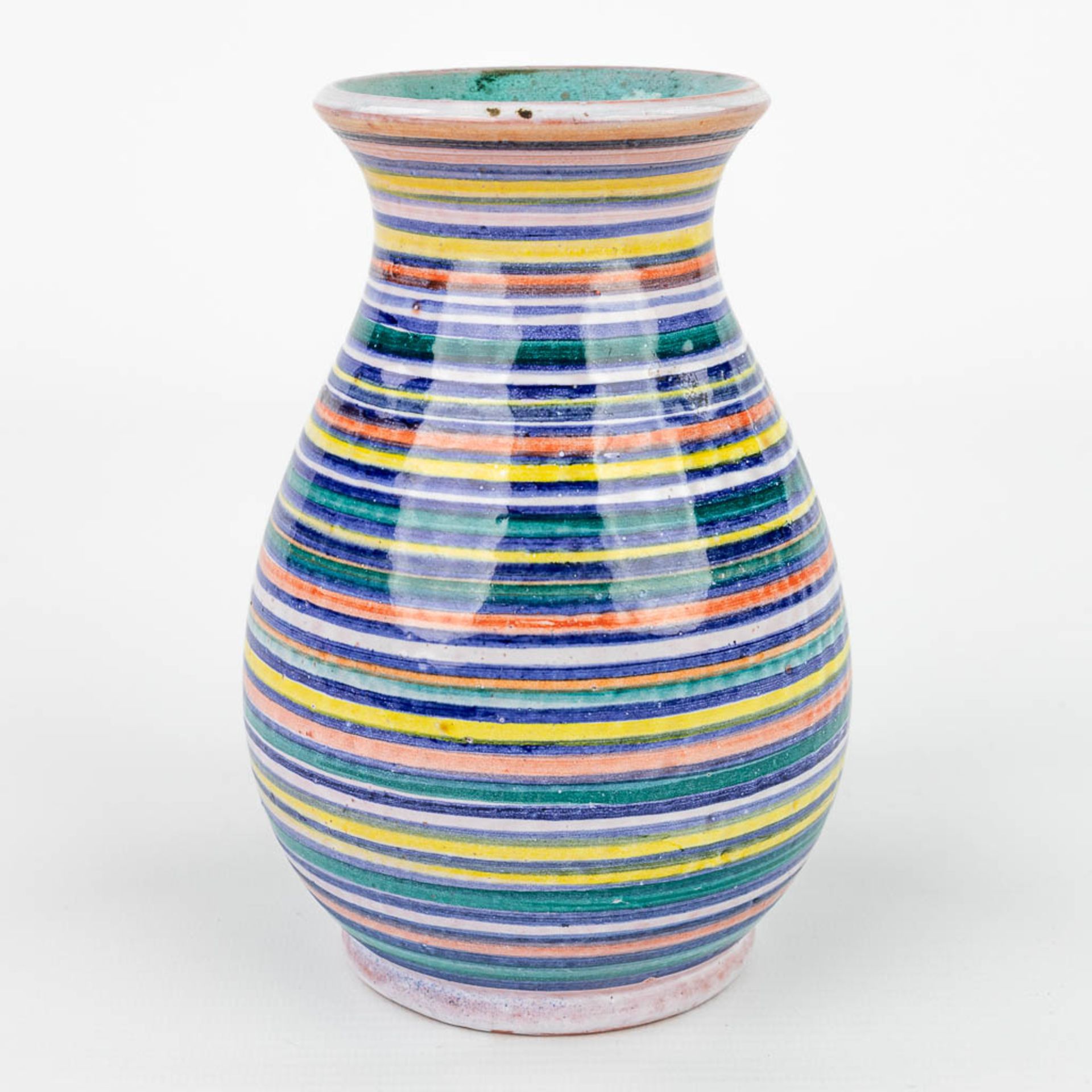 A vase made of glazed ceramics with geometric shapes for Perignem. (H:15,5cm) - Image 4 of 11