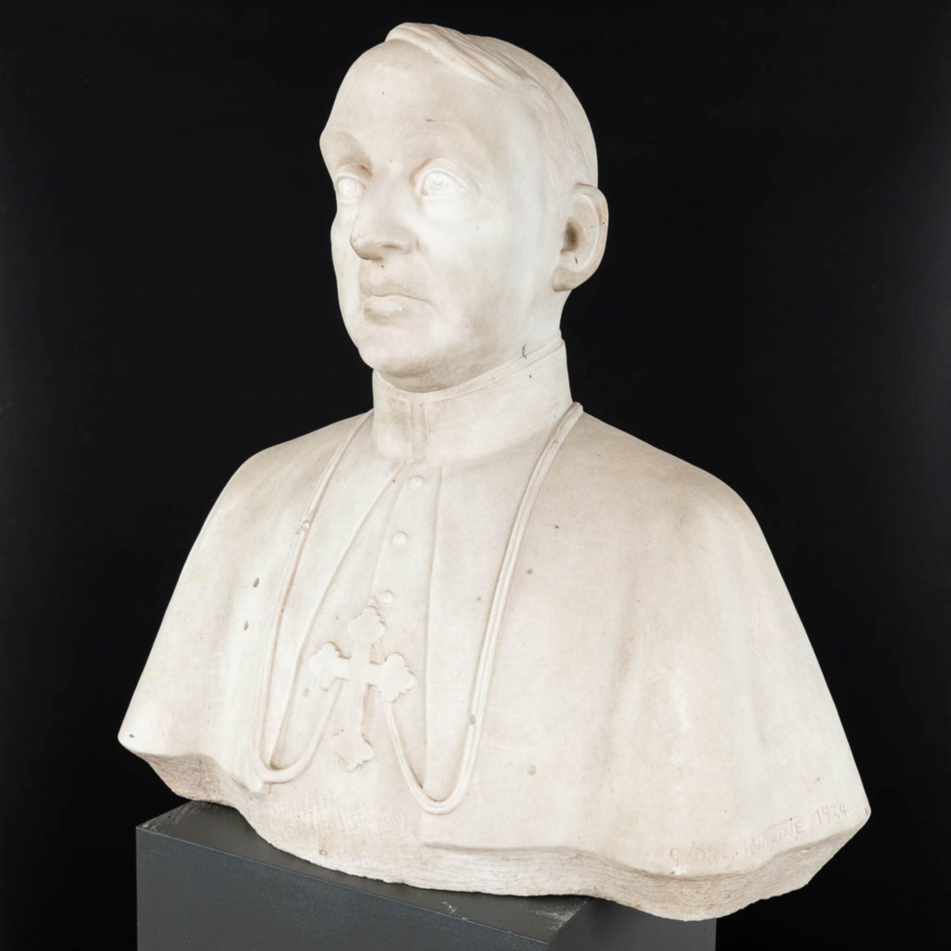 André FONTAINE (XIX-XX) 'Buste of a Cardinal' a statue made of sculptured Carrara marble. (H:60cm) - Image 4 of 10