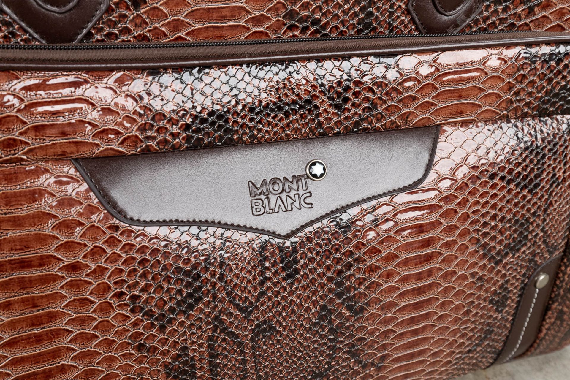 A set of 2 travel bags made of leather by Montblanc. (H:34cm) - Image 15 of 19