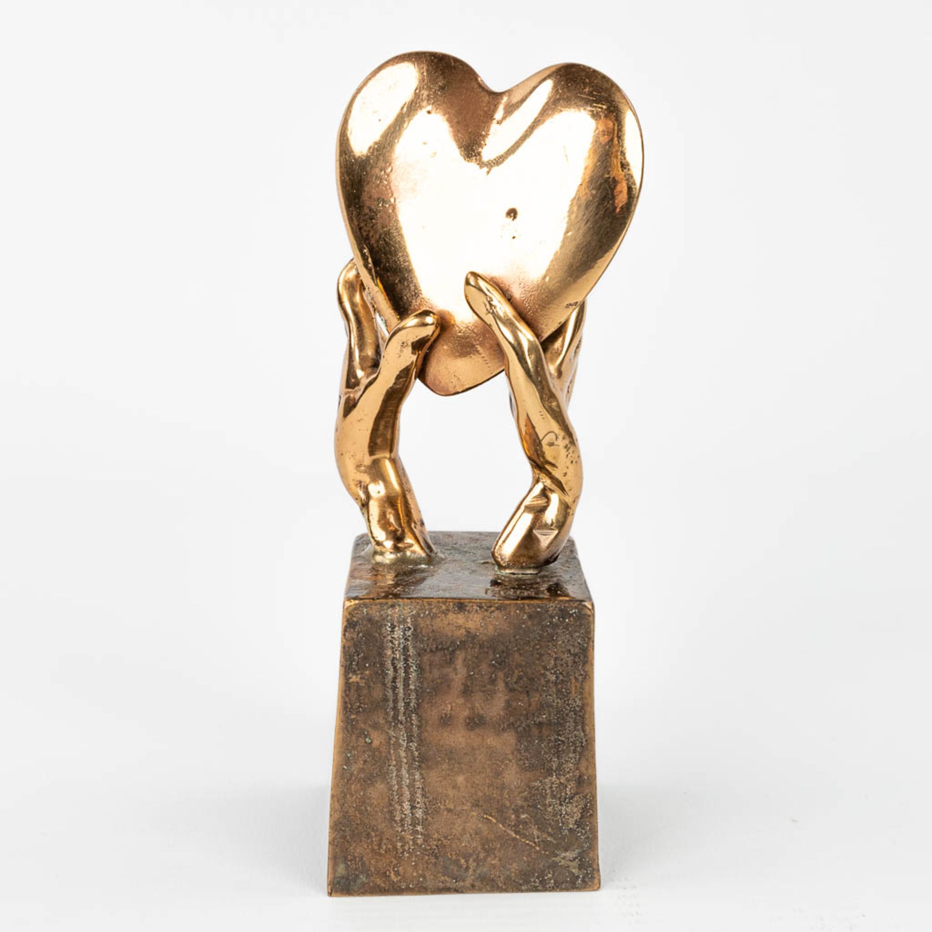 A collection of 2 modern artworks made of bronze. Christia Puell for PAOR S.A. &ÊYves LOHE. (H:34cm) - Image 3 of 19
