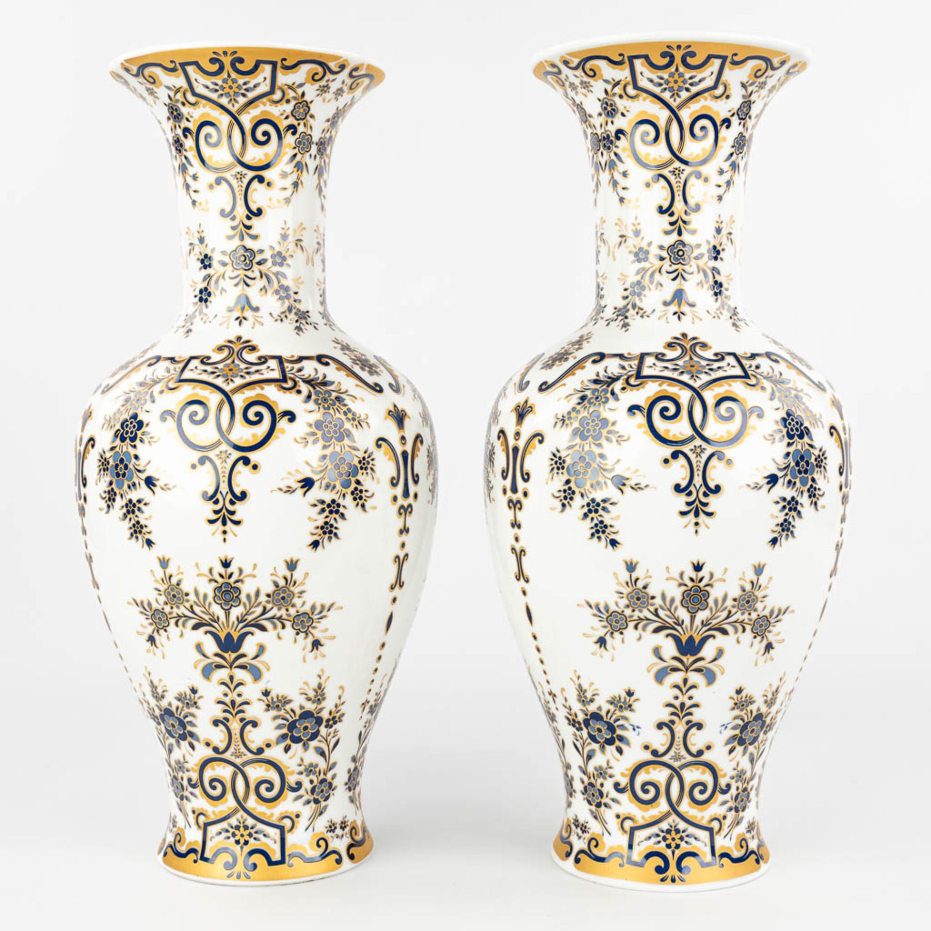 A pair of white porcelain vases with blue and gold decor marked Krautheim Bavaria and made in German - Image 11 of 13