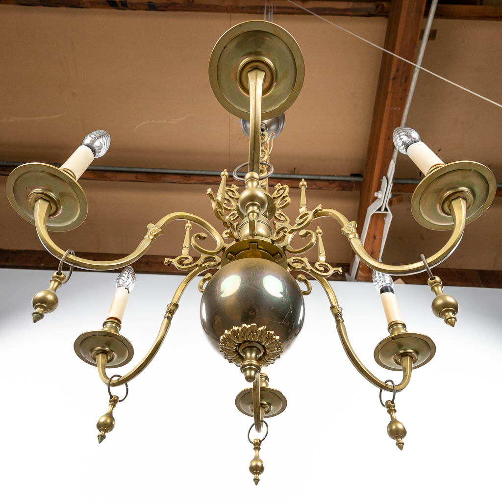 A chandelier in Flemish style and made of bronze by Brondel in Bruges. (H:47cm) - Image 5 of 9