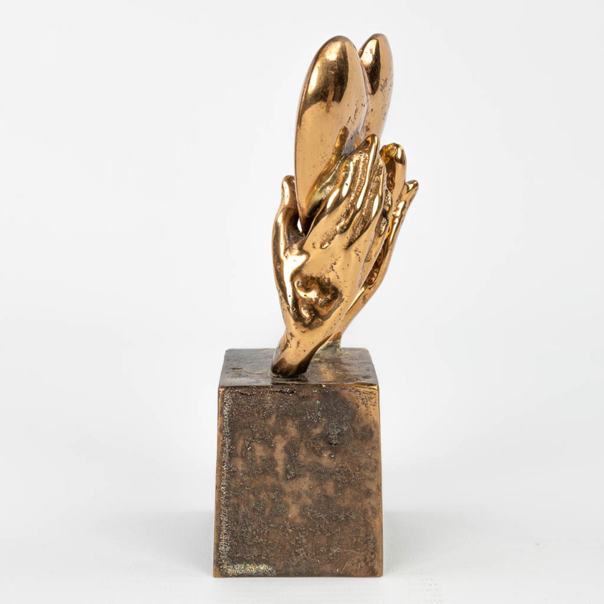 A collection of 2 modern artworks made of bronze. Christia Puell for PAOR S.A. &ÊYves LOHE. (H:34cm) - Image 10 of 19