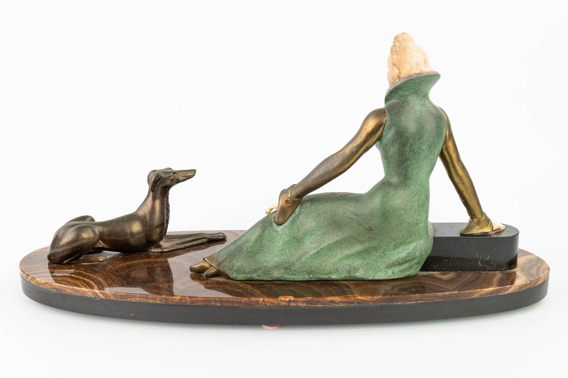 Salvatore MELANI (1902-1934) 'Lady with greyhound' an art deco statue made of spelter. (H:31cm) - Image 6 of 12