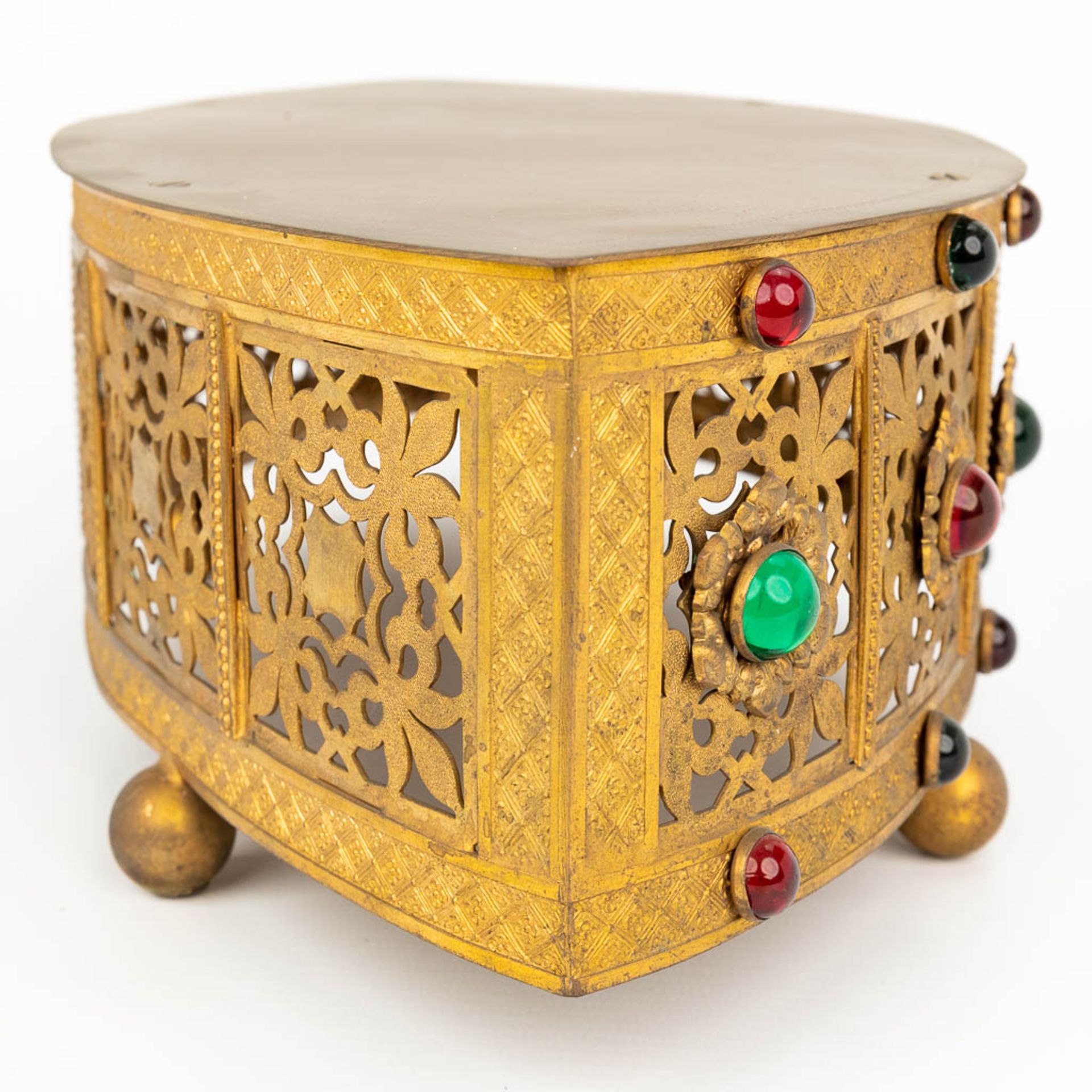 A neogothic base made of brass and decorated with cloisonné enamel and cabochons. (H:11cm) - Image 9 of 11