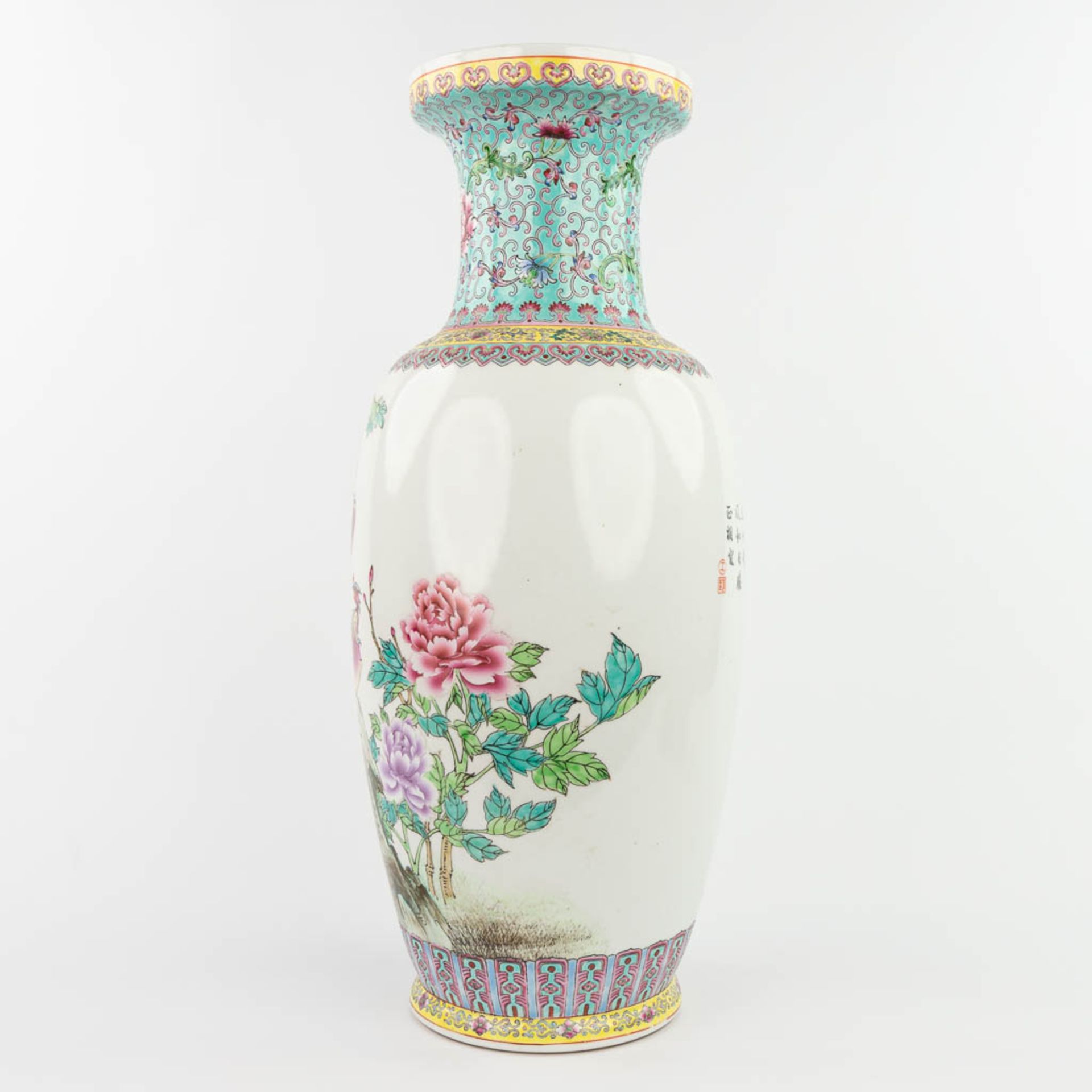 A Chinese vase made of porcelain and decorated with peacocks. 20th C. (60,5 x 23,5 cm) - Image 3 of 12