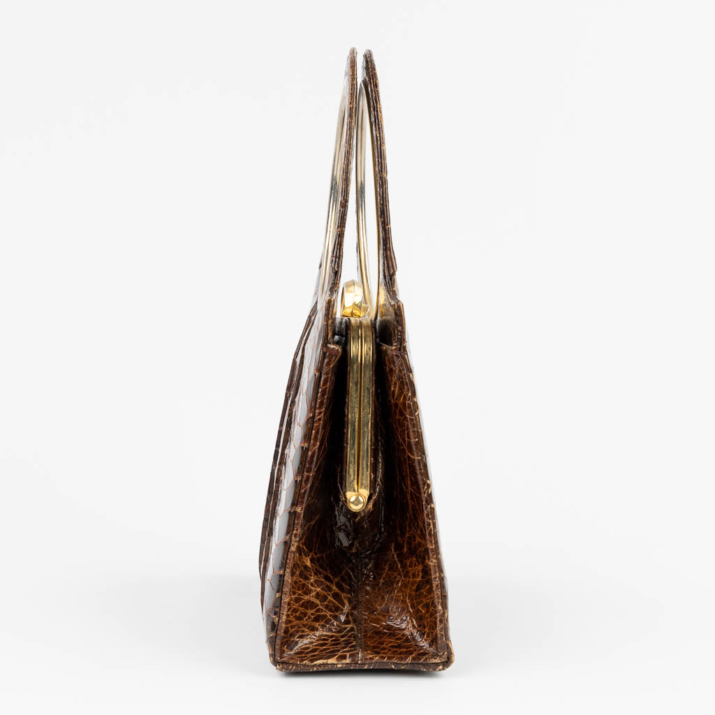 A mid-C. 'Sac Tortue' handbag made of tortoise/turtleÊleather. (23,5 x 31,5cm) - Image 2 of 16