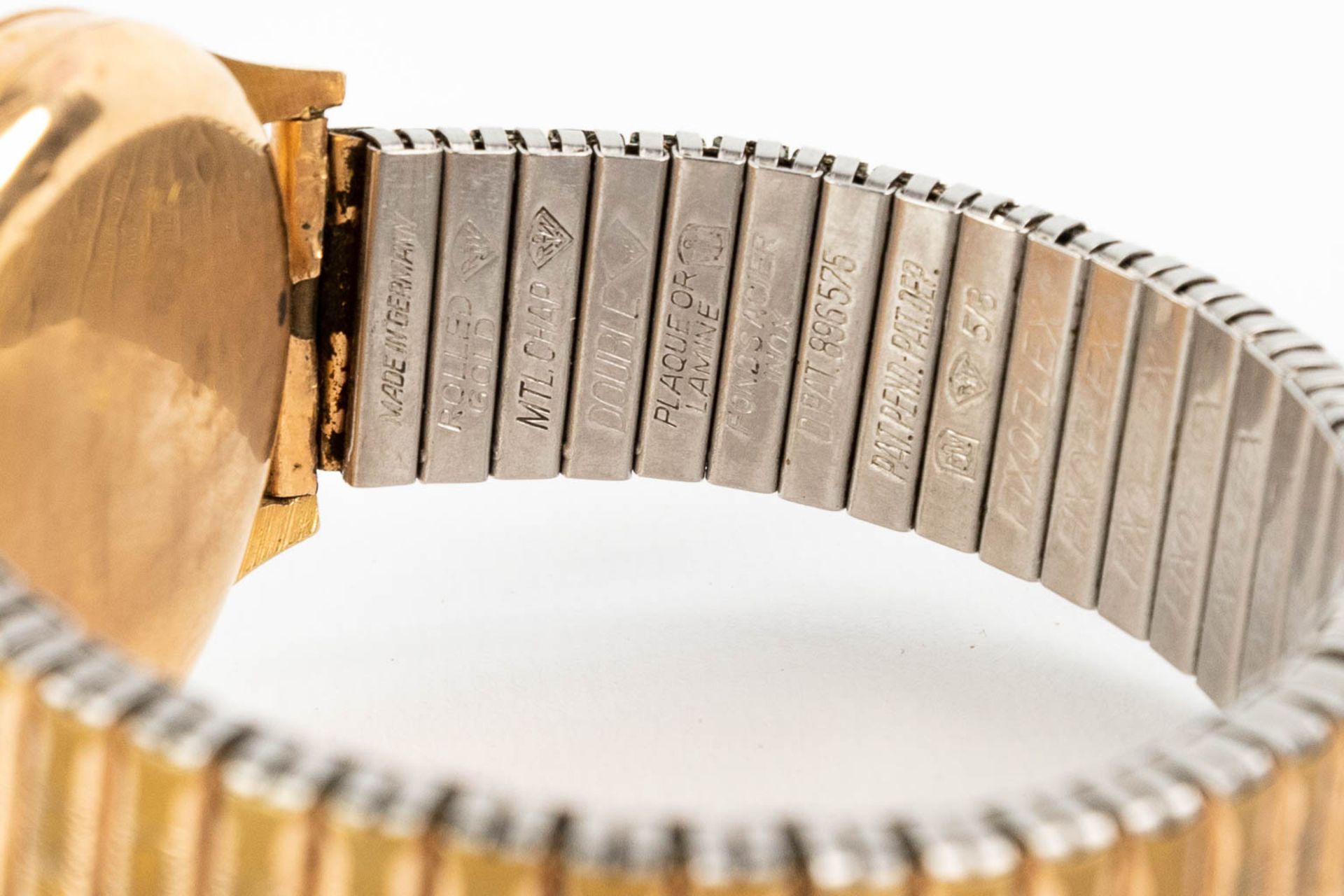 A collection of 2 wristwatches 'Fleuron' and 'Chronographe suisse', 18kt gold. (3,8cm) - Bild 15 aus 20