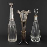 An assembled collection of 2 carafes and a pic-fleur. (32cm)