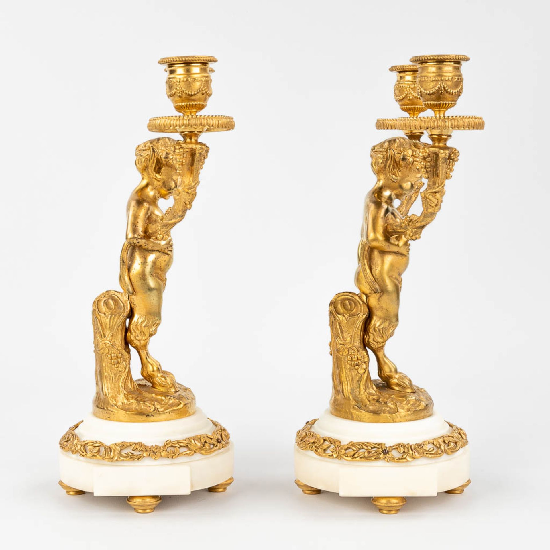 A pair of candelabra with Satyr figurines, made of gold-plated bronze. (13 x 21 x 30,5cm) - Bild 13 aus 13