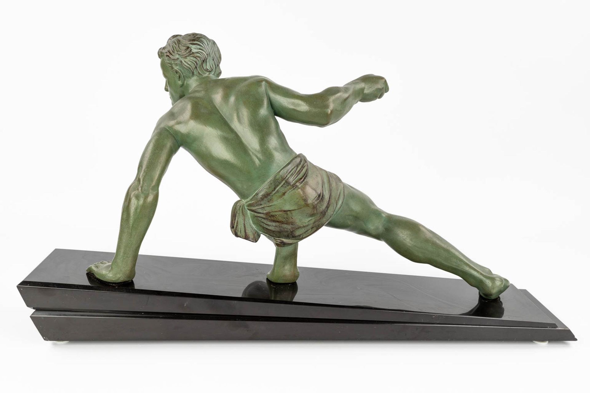 Gustave Buchet (1888-1963) 'The hunter' a statue made of spelter and marble in art deco style. (21 x - Bild 9 aus 13