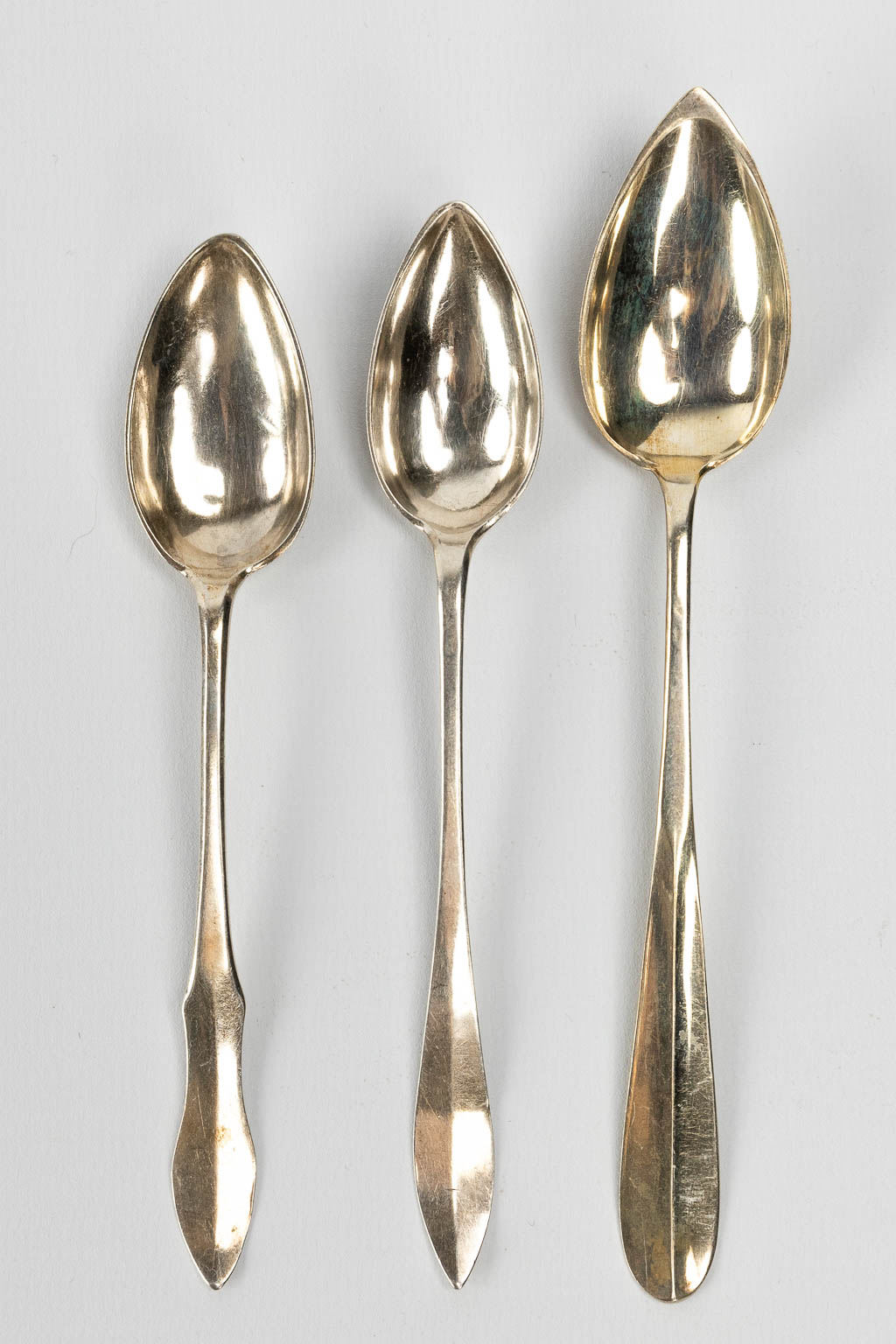 A large collection of silver cutlery. - Image 14 of 20