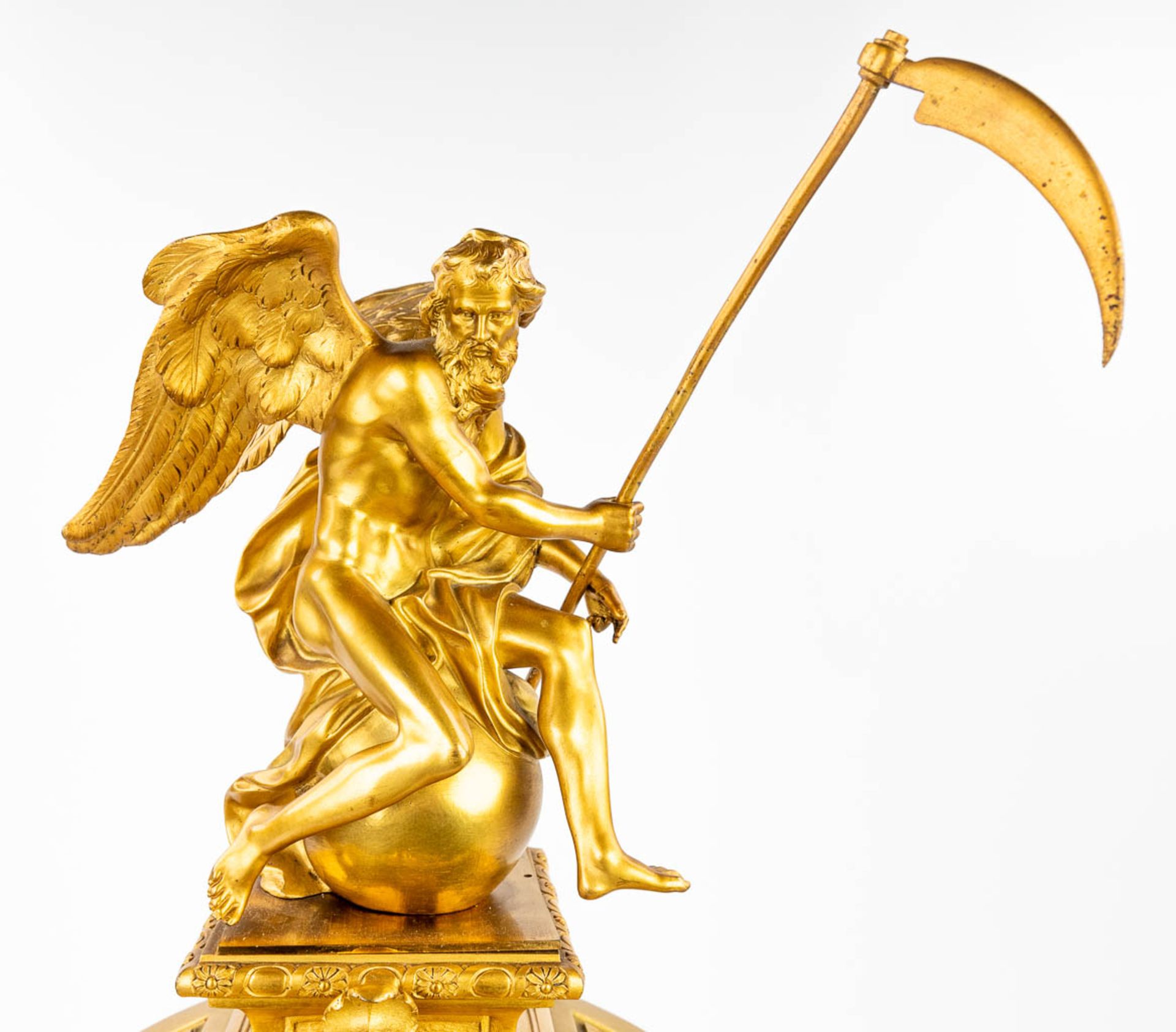 A large mantle clock 'Father Time' made of gilt bronze in Louis XVI style. (18 x 40 x 74cm) - Image 5 of 14