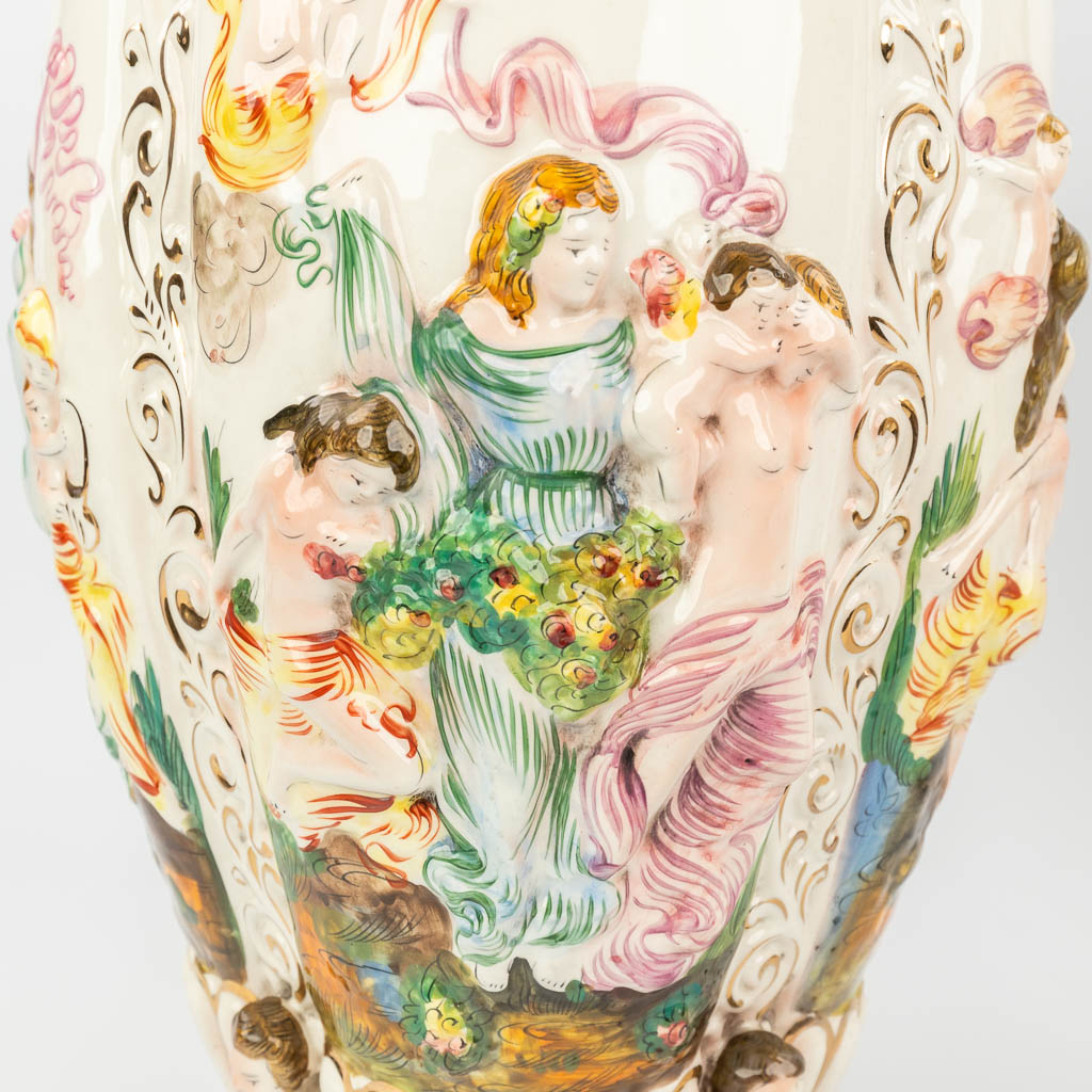 Capodimonte, a collection of 2 large vases (58 x 30cm) - Image 10 of 18