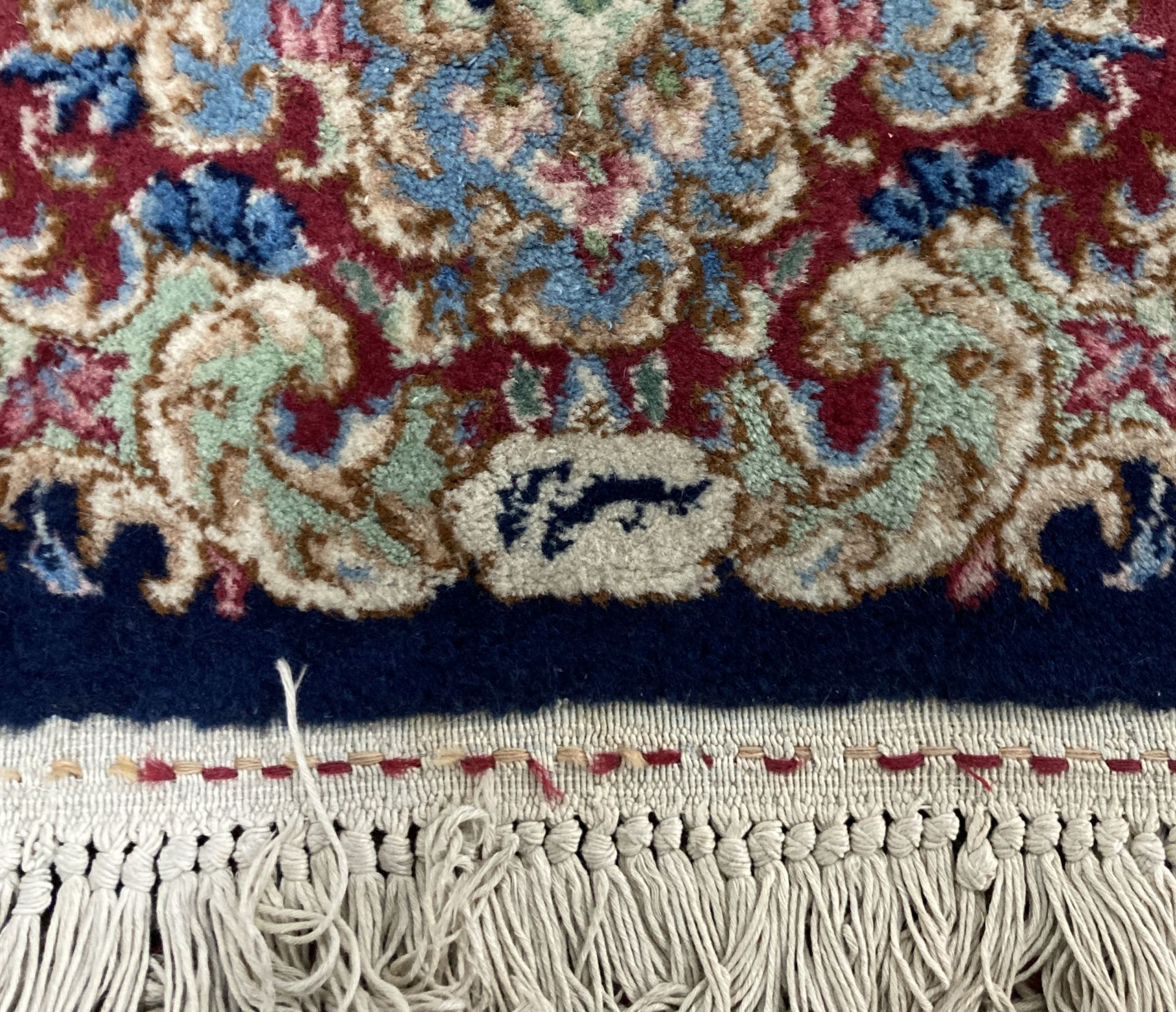 An Oriental hand-made carpet, Kerman. (310 x 215 cm) - Image 7 of 7