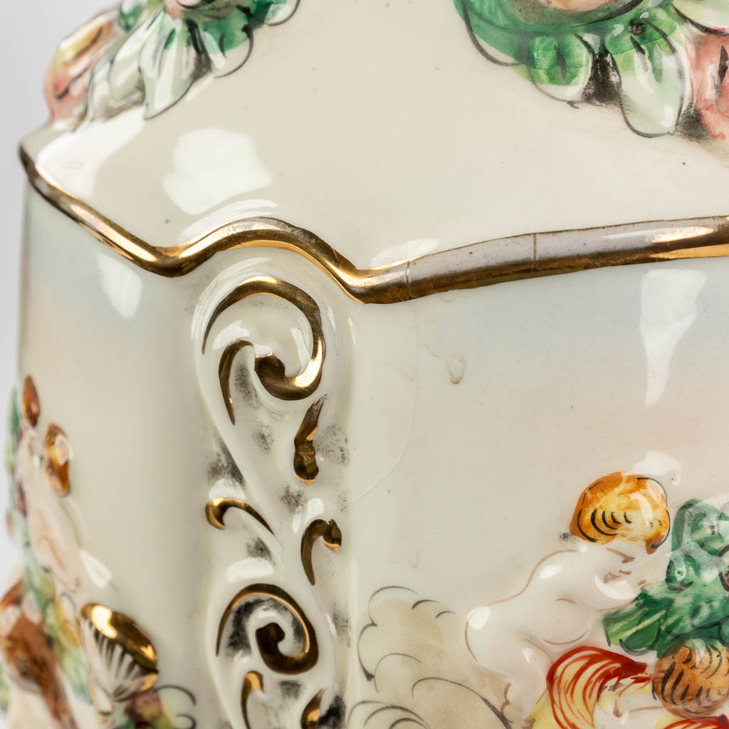 Capodimonte, a collection of 2 large vases (58 x 30cm) - Image 5 of 18