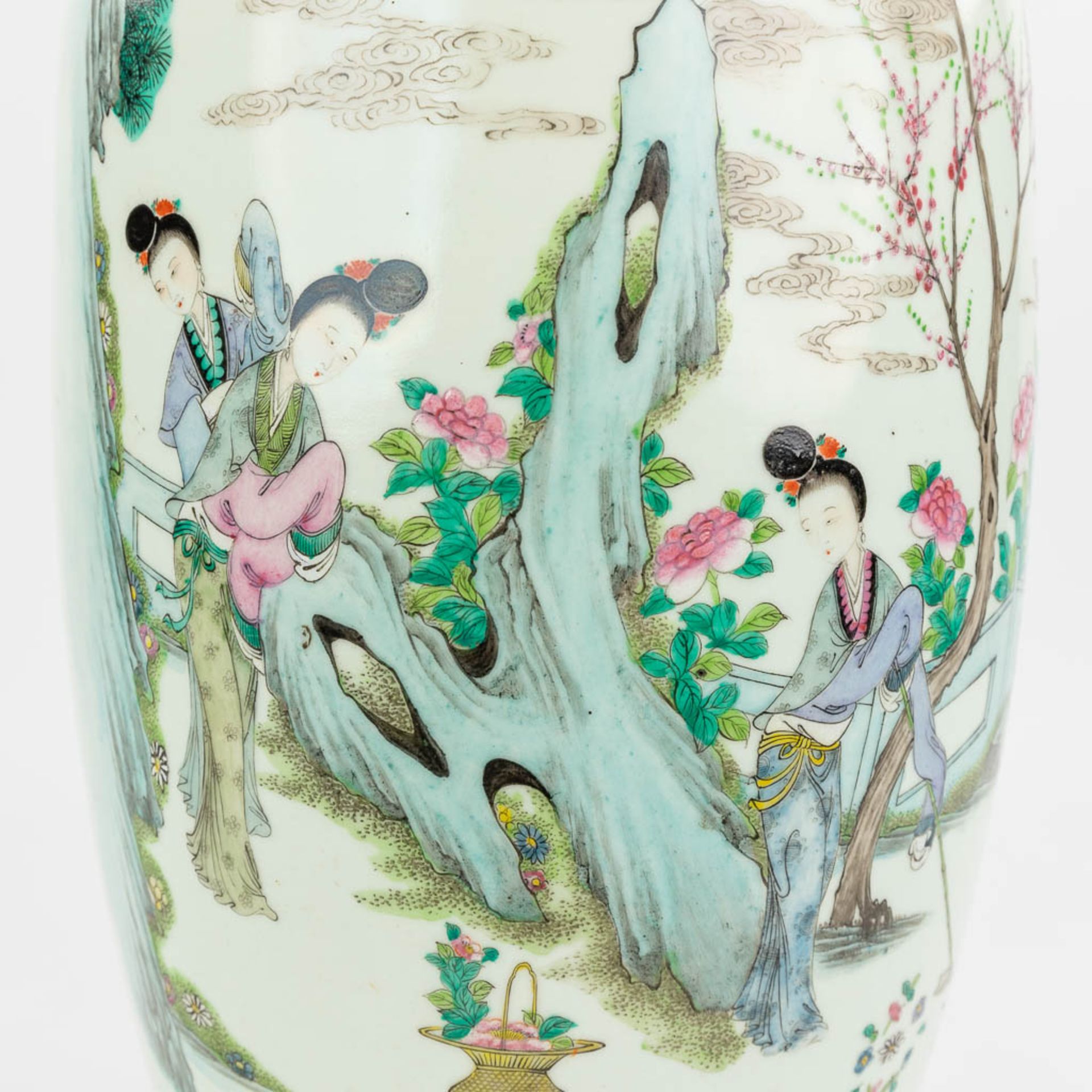 A Chinese vase made of porcelain andÊdecor of ladies near a large rock. (57,5 x 23 cm) - Image 8 of 13