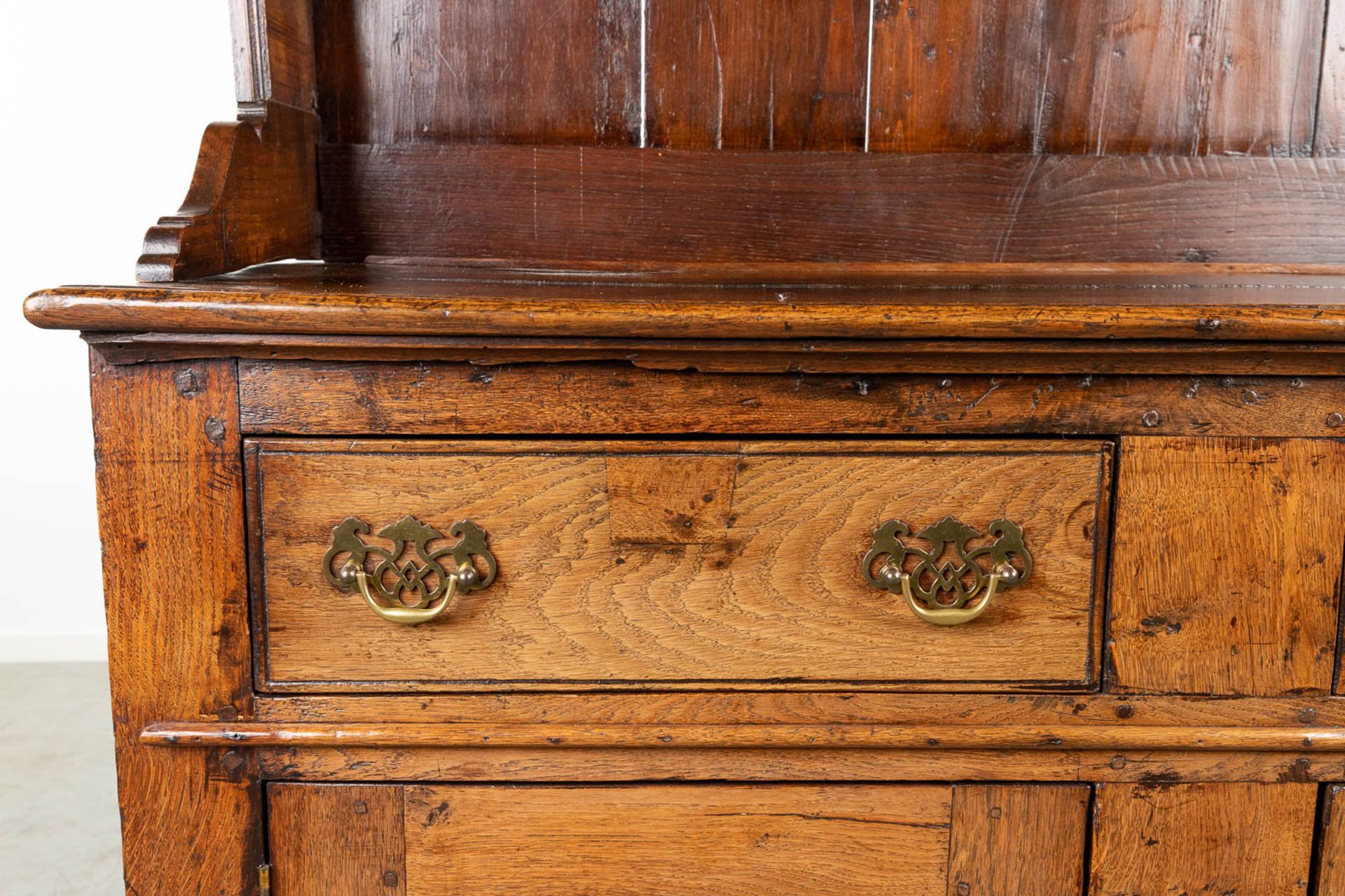A plate cabinet / vaisselier, made of sculptured oak (50 x 130 x 180cm) - Bild 9 aus 13