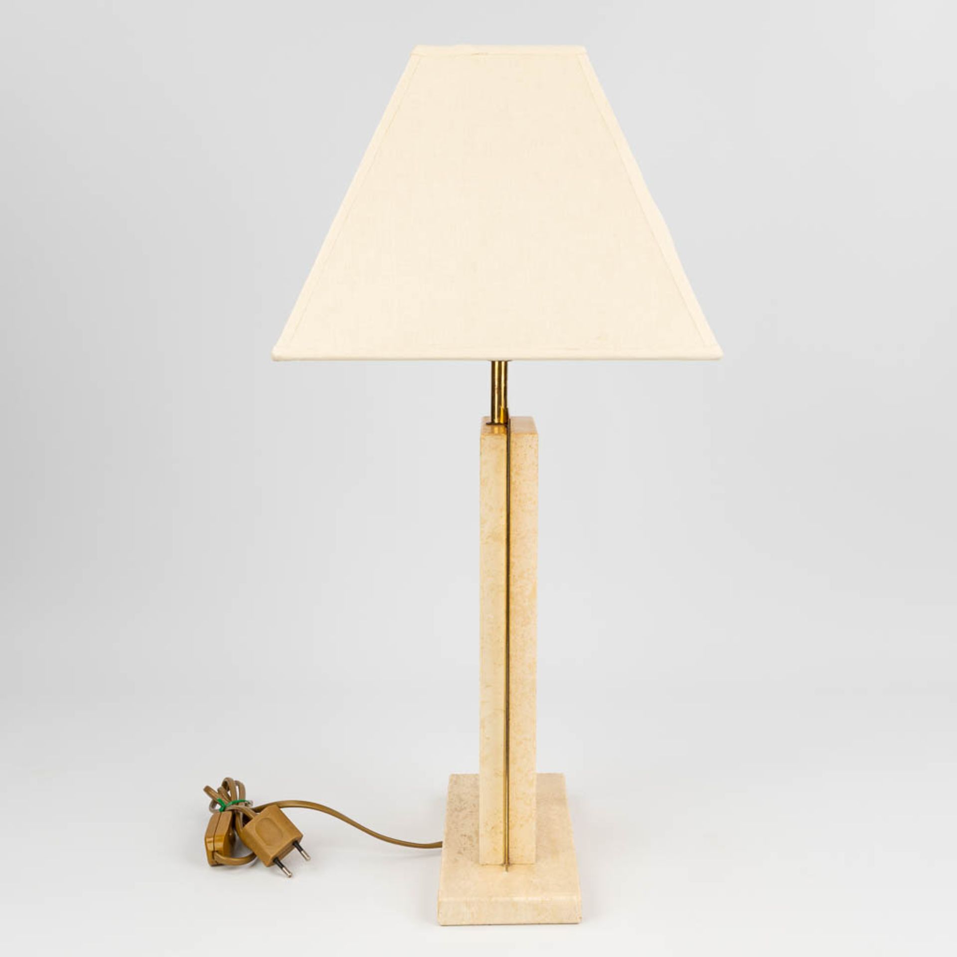 Camille BREESCHE (XX) a travertine table lamp with gold-plated metal parts. (10 x 26 x 44cm) - Bild 11 aus 11