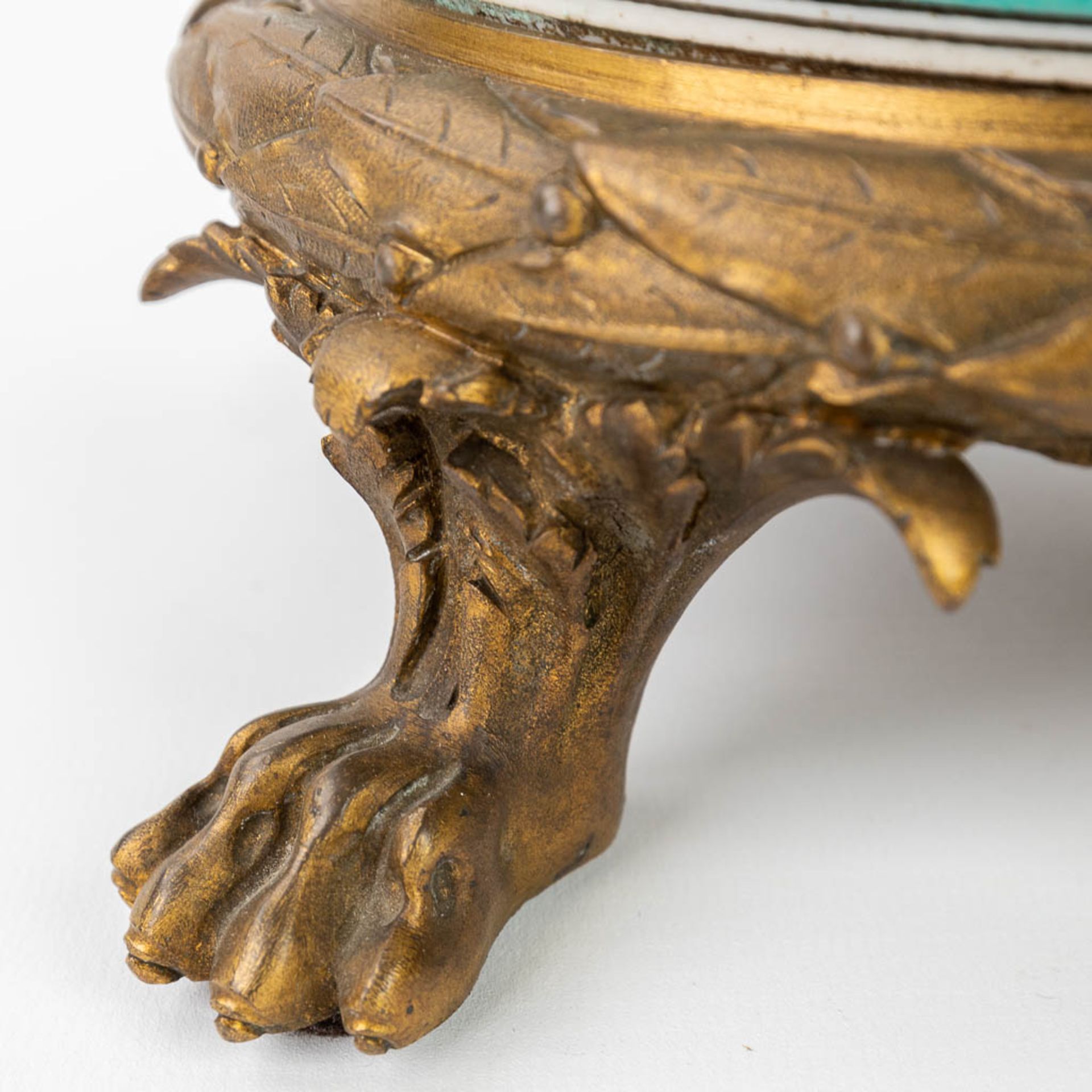 A vase with a lid, mounted with bronze and equipped as a table lamp (70 x 23cm) - Bild 11 aus 18