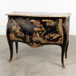 A black commode with Chinese decor (51 x 107 x 82cm)
