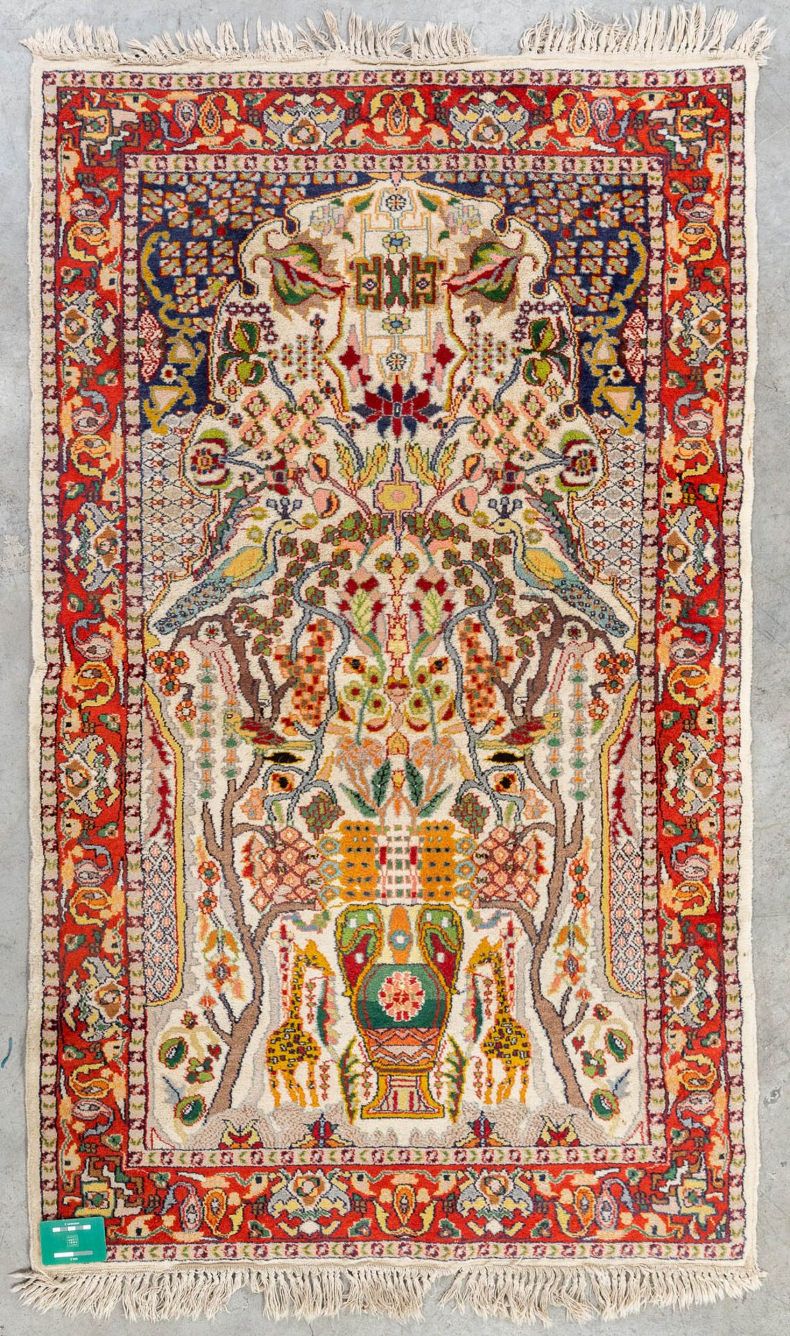 An Oriental hand-made carpet, 'Tree Of Life', Isphahan. (158 x 97 cm) - Image 5 of 7