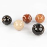 A set of 5 large spheres made of marble. (10,5cm)