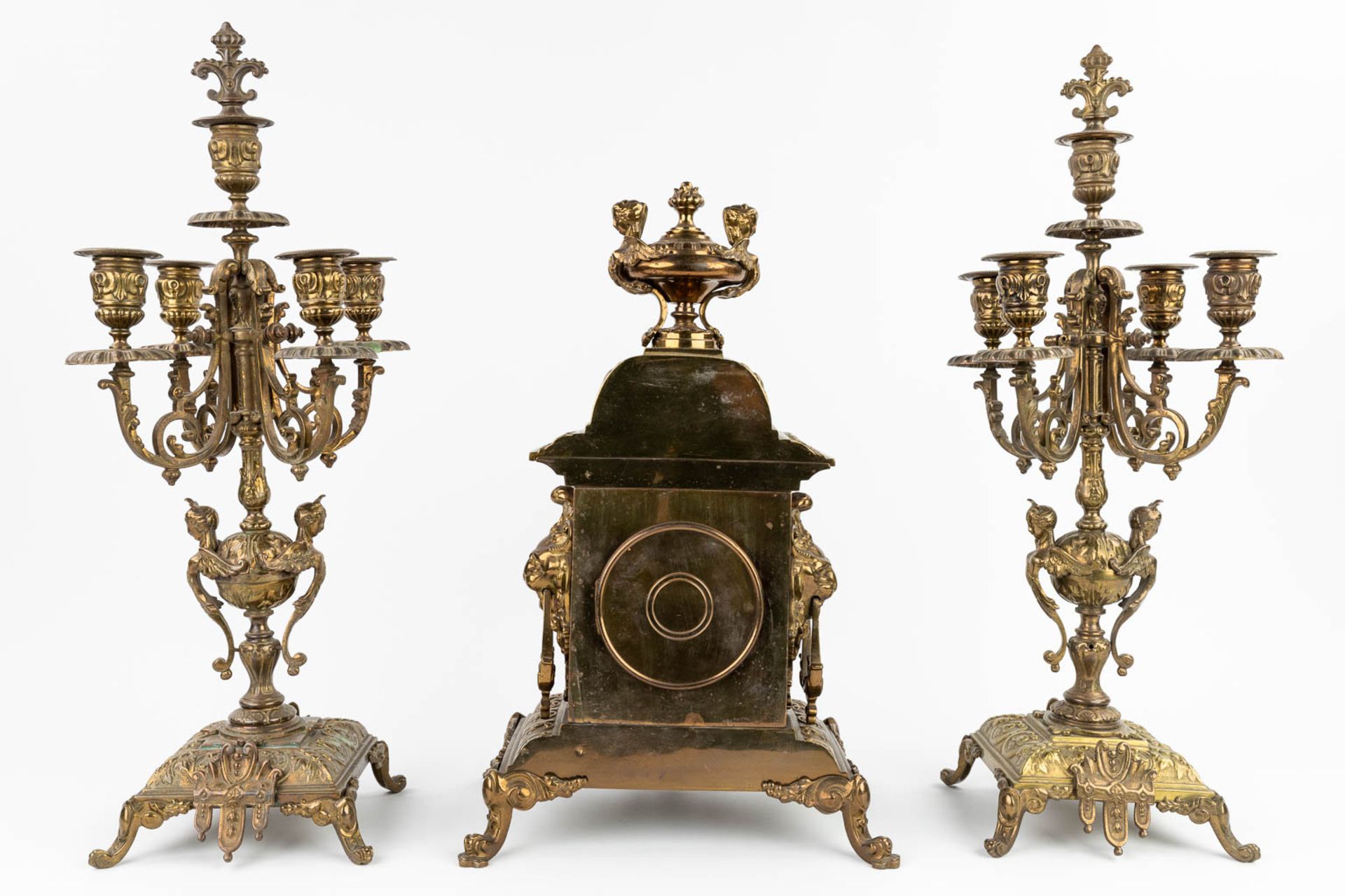 A three-piece mantle garniture clock and candelabra, made of bronze. (20 x 29 x 45cm) - Image 12 of 17