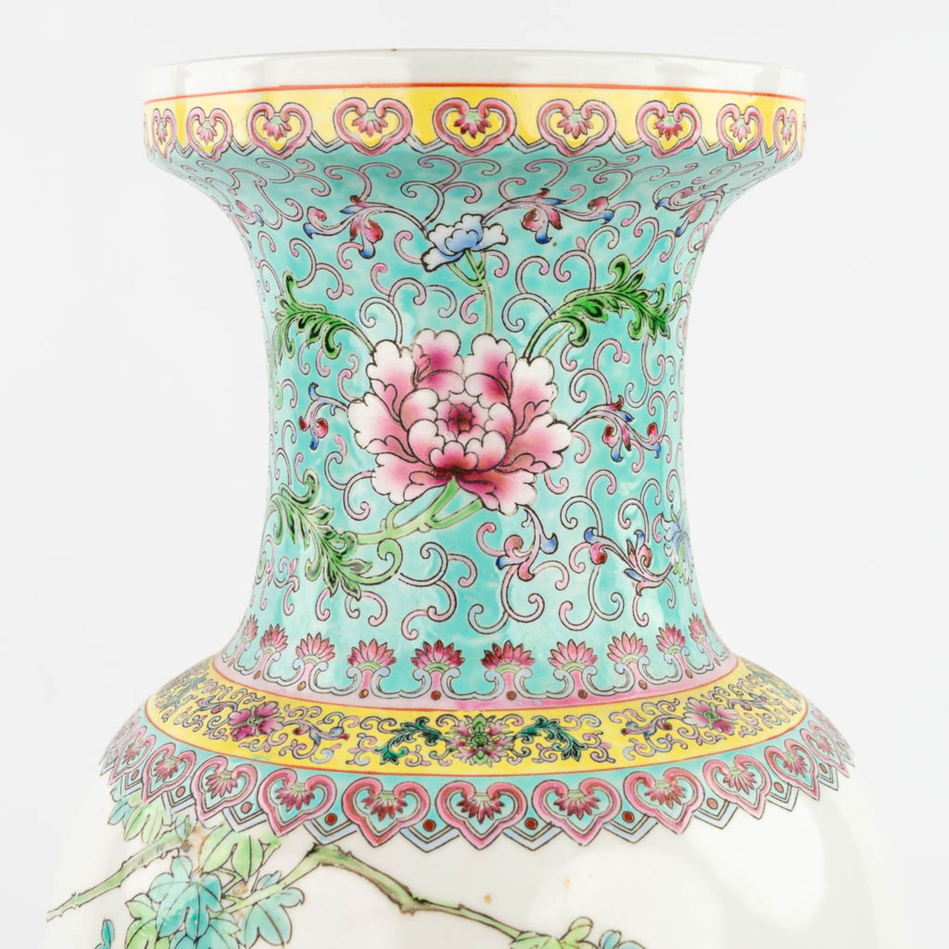 A Chinese vase made of porcelain and decorated with peacocks. 20th C. (60,5 x 23,5 cm) - Image 8 of 12