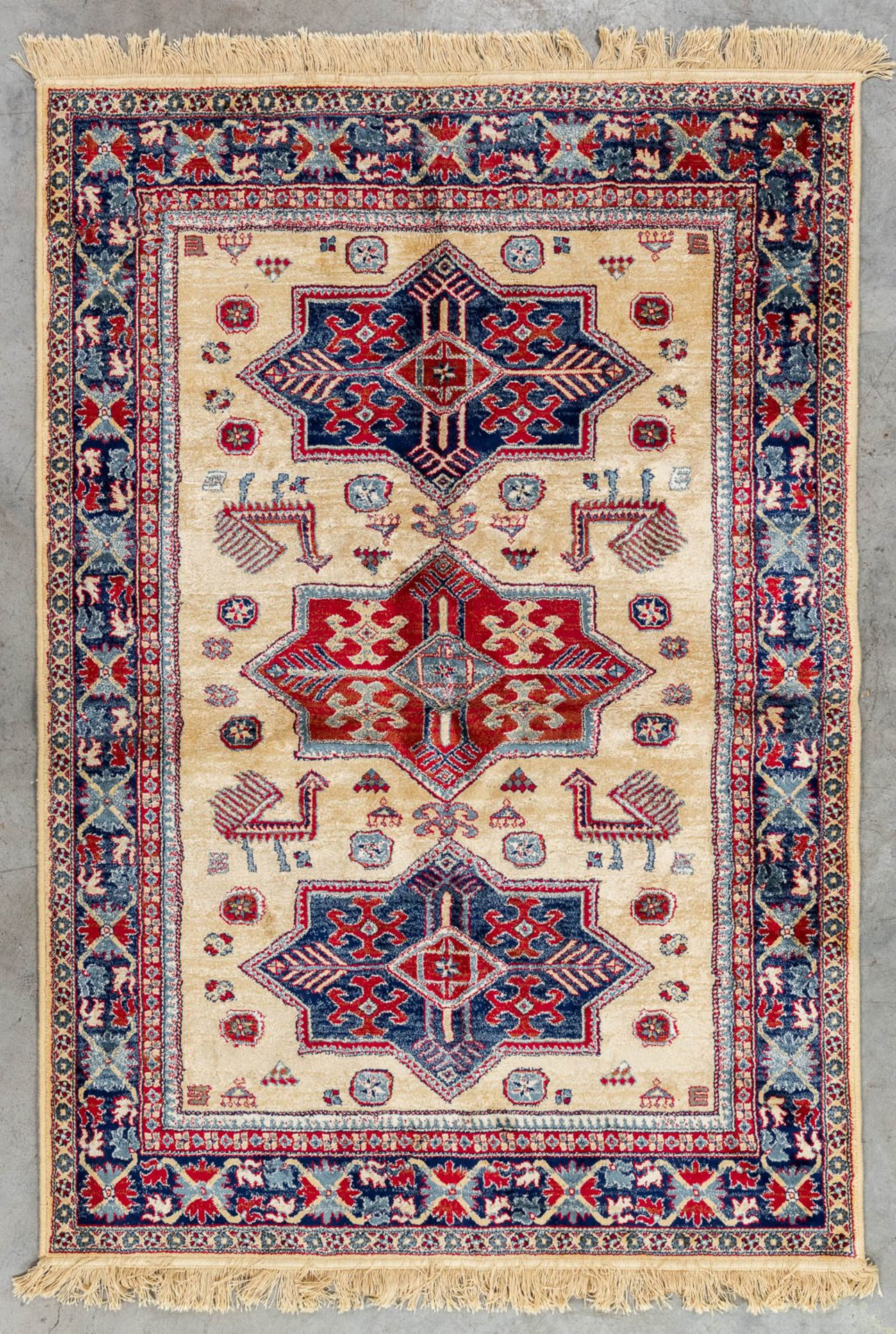 A collection of 5 machine made carpets, made of silk and wool. 20th C. - Image 23 of 39