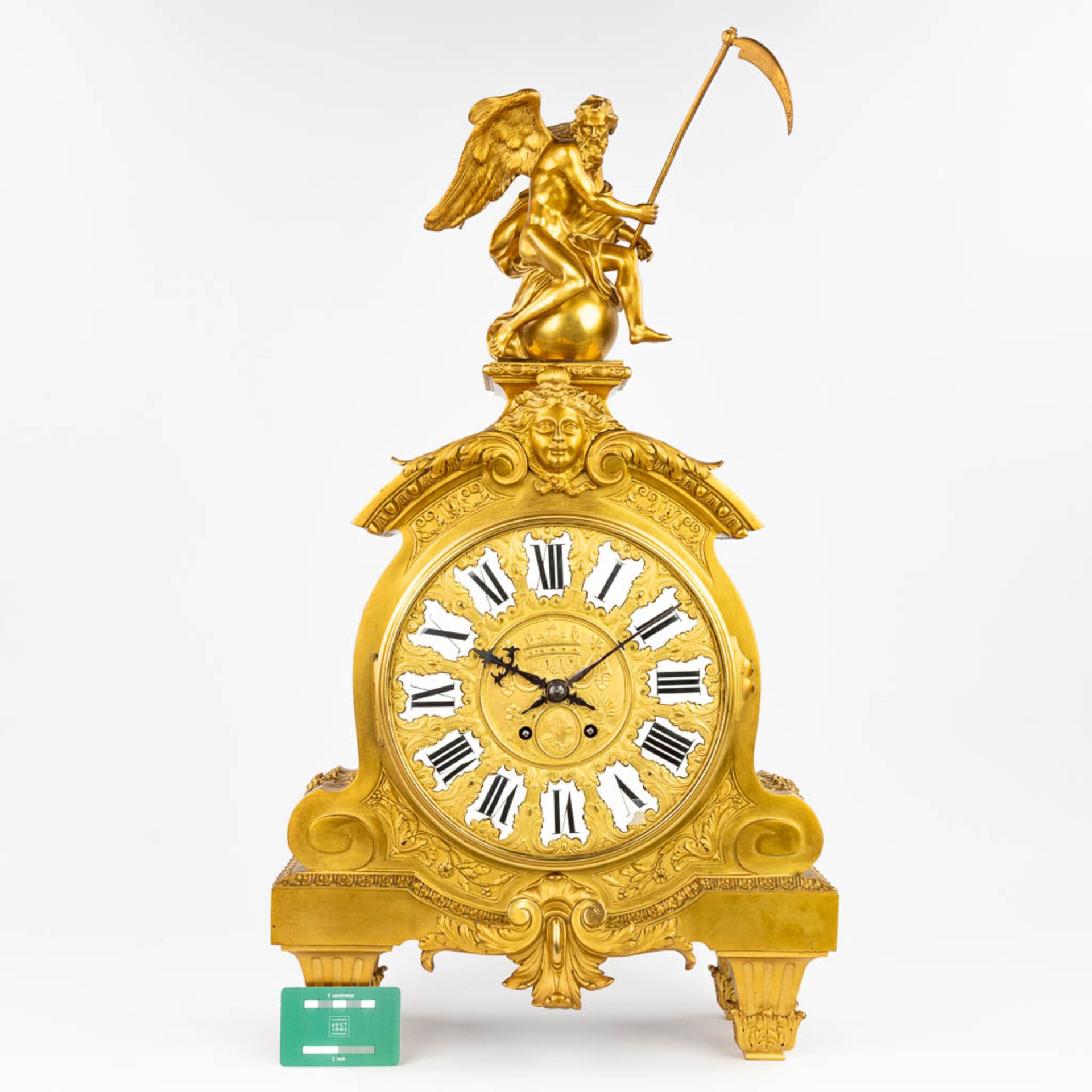 A large mantle clock 'Father Time' made of gilt bronze in Louis XVI style. (18 x 40 x 74cm) - Image 7 of 14