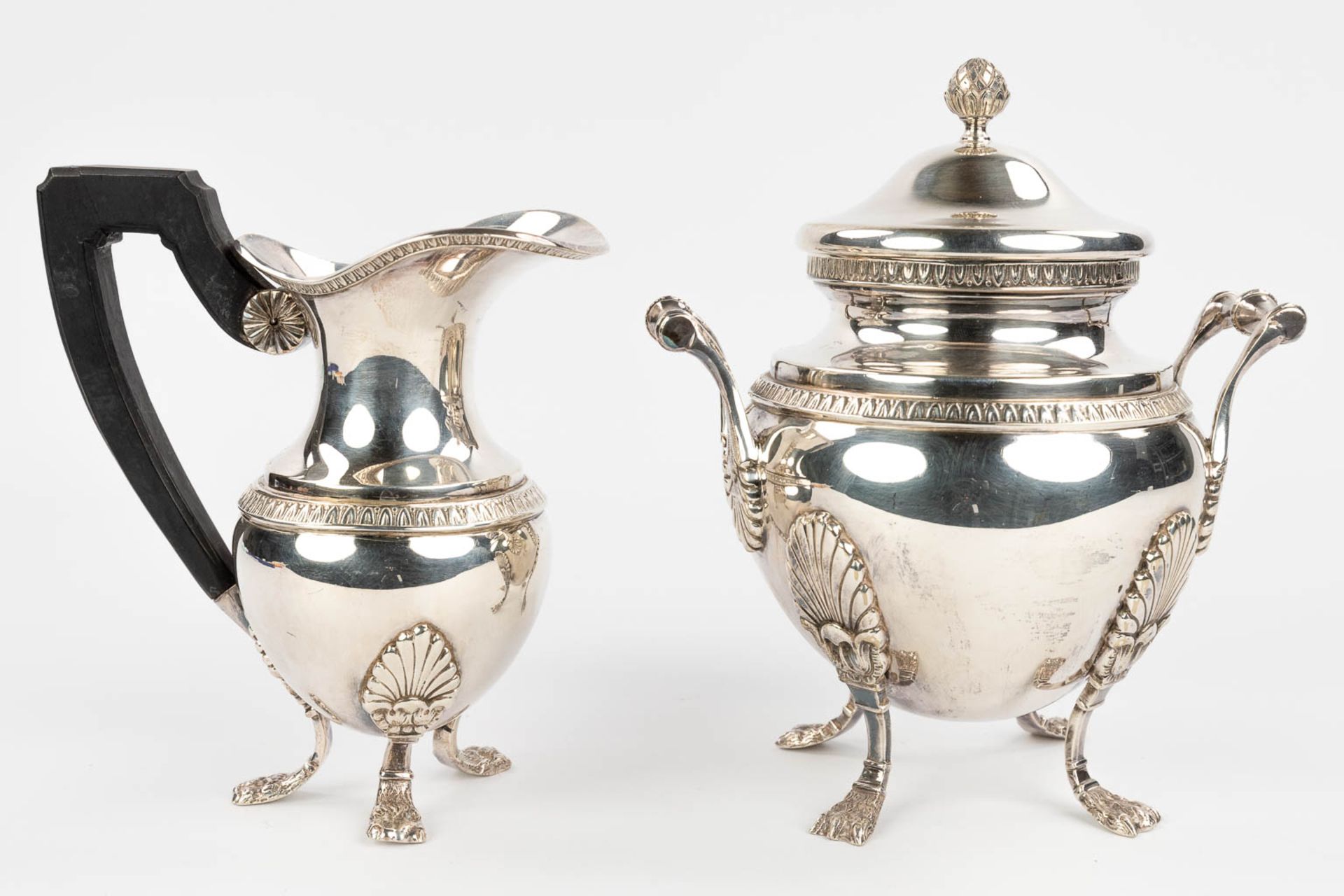 Mills Van Den Torren, a coffee and tea service made of silver-plated metal. (14,5 x 24 x 31cm) - Image 11 of 21