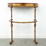 A wall console made of metal in Louis XVI style (27 x 61 x 73cm)