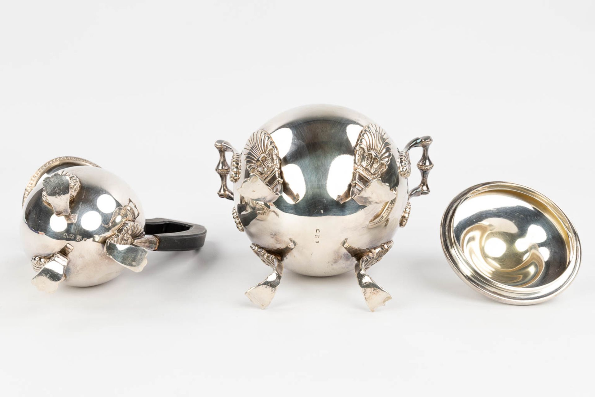 Mills Van Den Torren, a coffee and tea service made of silver-plated metal. (14,5 x 24 x 31cm) - Image 13 of 21