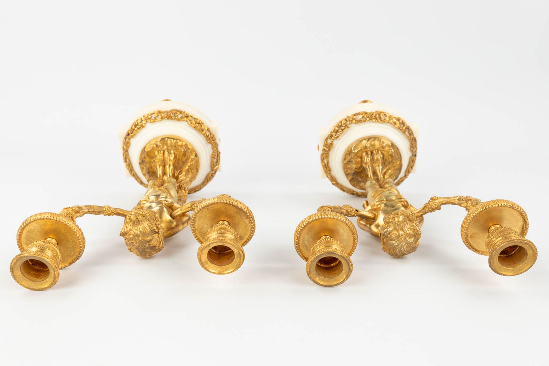 A pair of candelabra with Satyr figurines, made of gold-plated bronze. (13 x 21 x 30,5cm) - Bild 6 aus 13