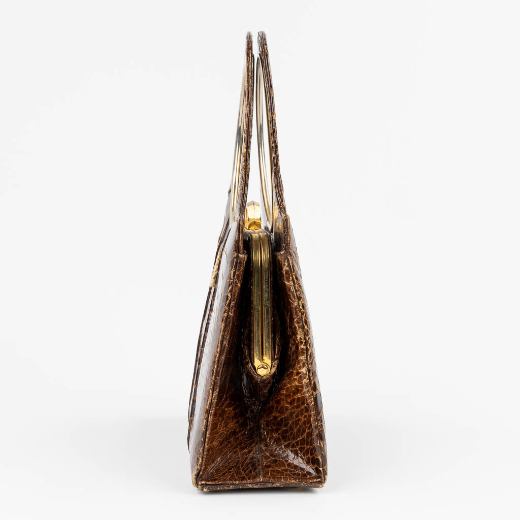 A mid-C. 'Sac Tortue' handbag made of tortoise/turtleÊleather. (23,5 x 31,5cm) - Image 3 of 16